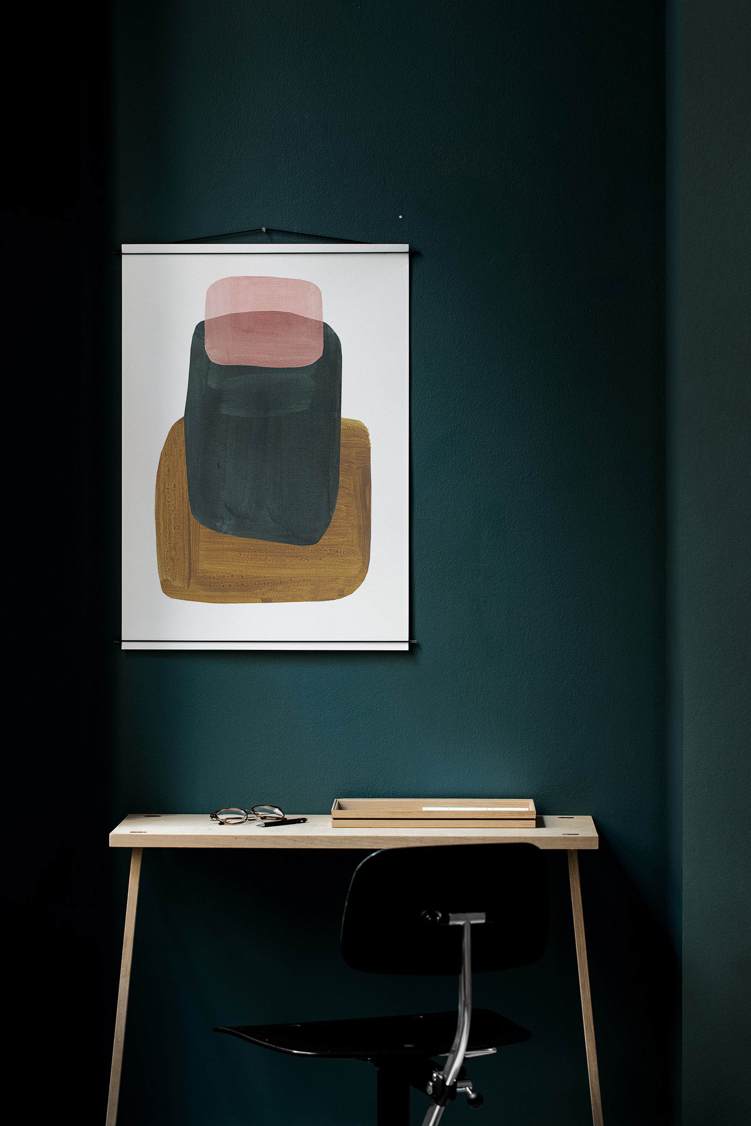 MOEBE - Candlestick - Poster Hanger - Small - Black