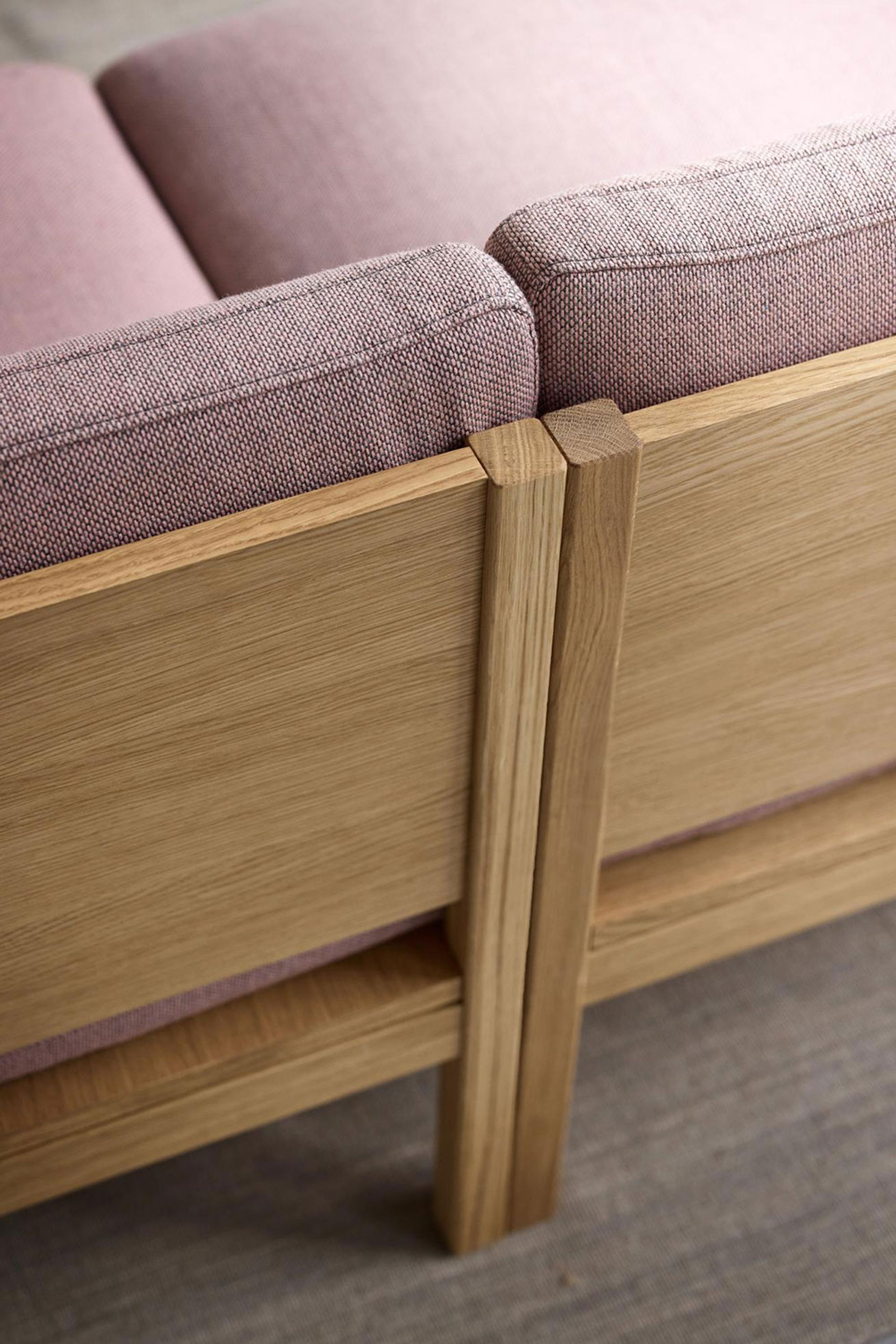 MOEBE - Modulsofa - 2 Seater Sofa With Sides - The MOEBE Modular Sofa - Autumn 101 / Oak