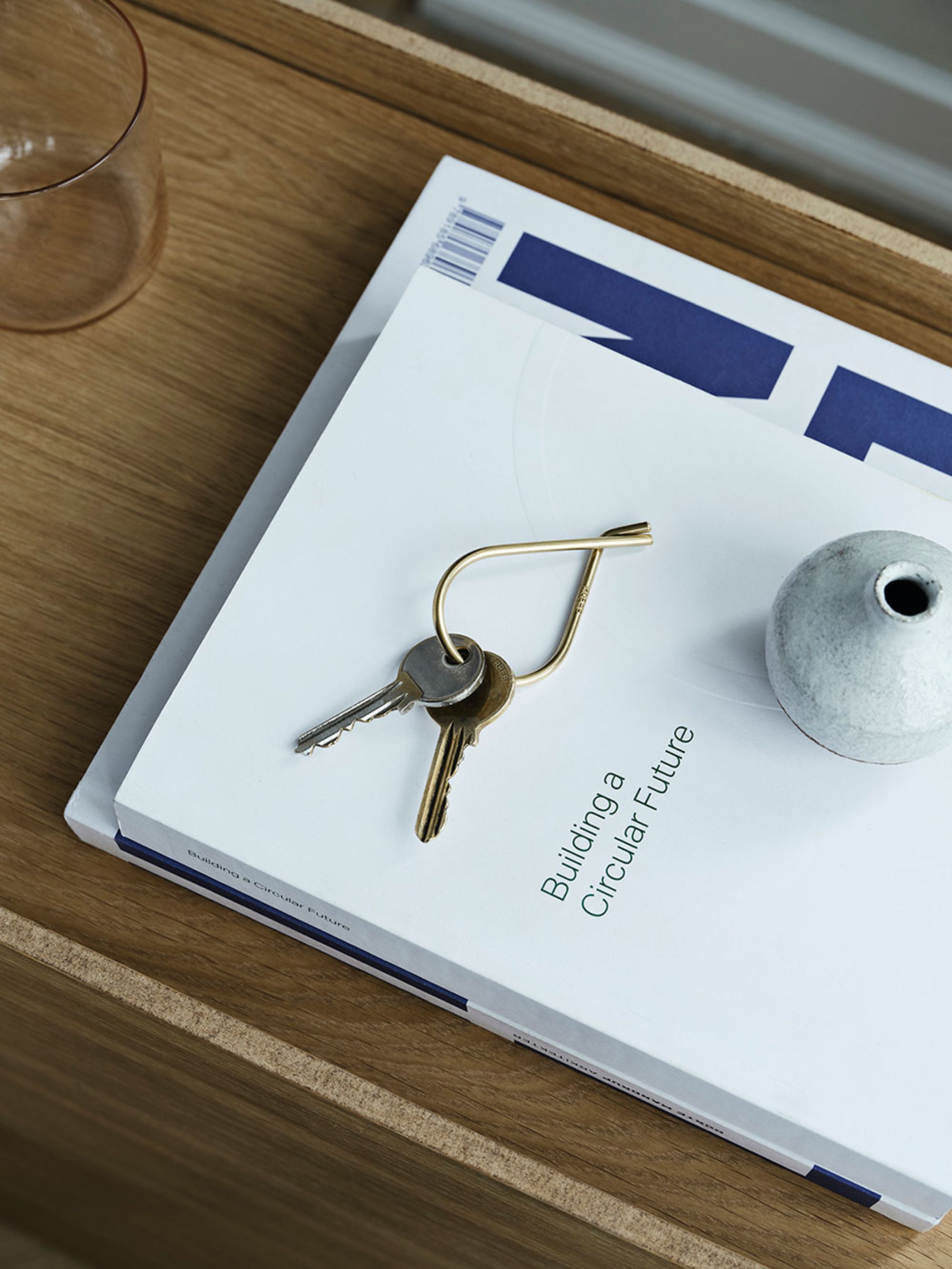 MOEBE - Keychain - Key Ring - Brass