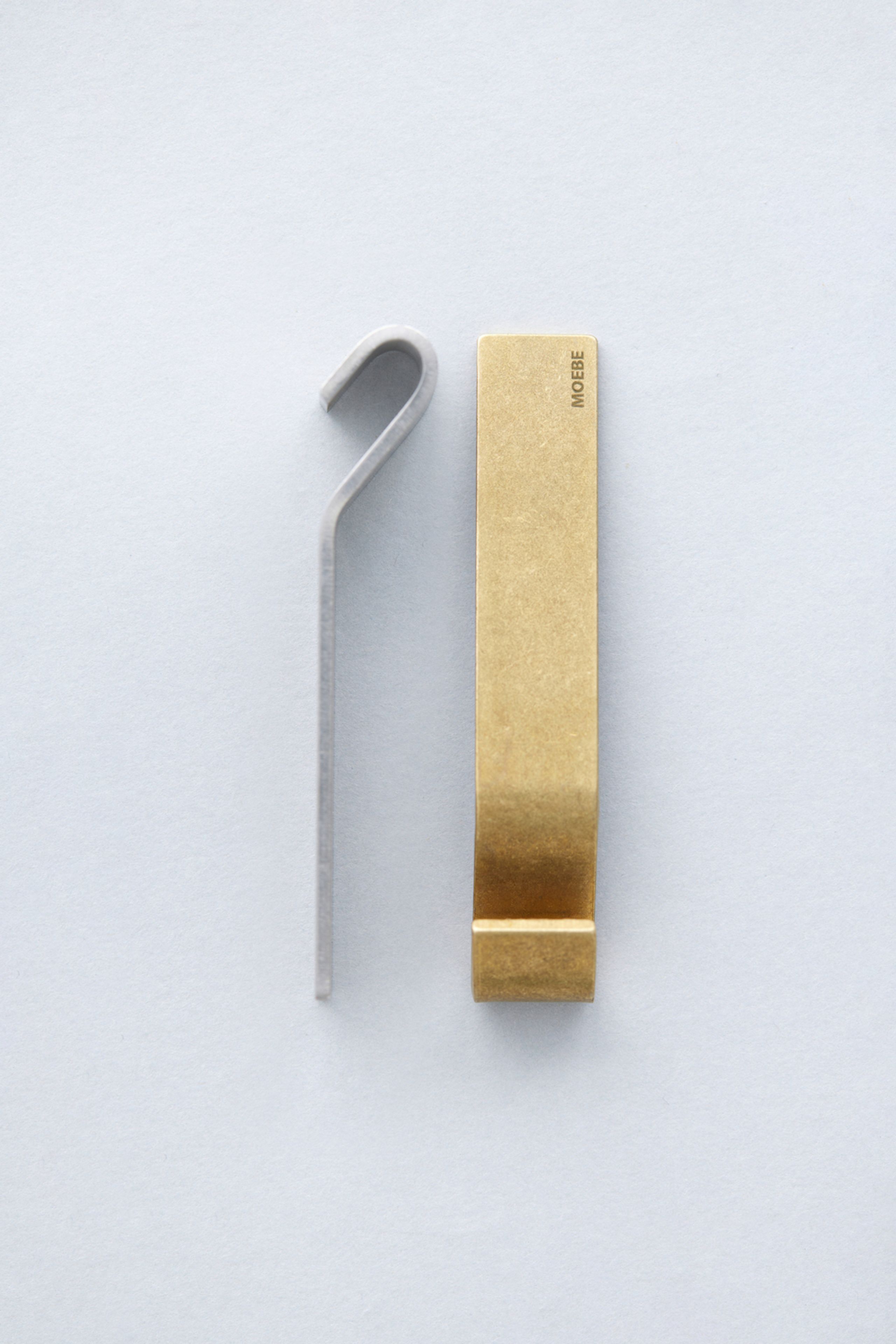 MOEBE - Flasköppnare - Bottle Opener - Brass