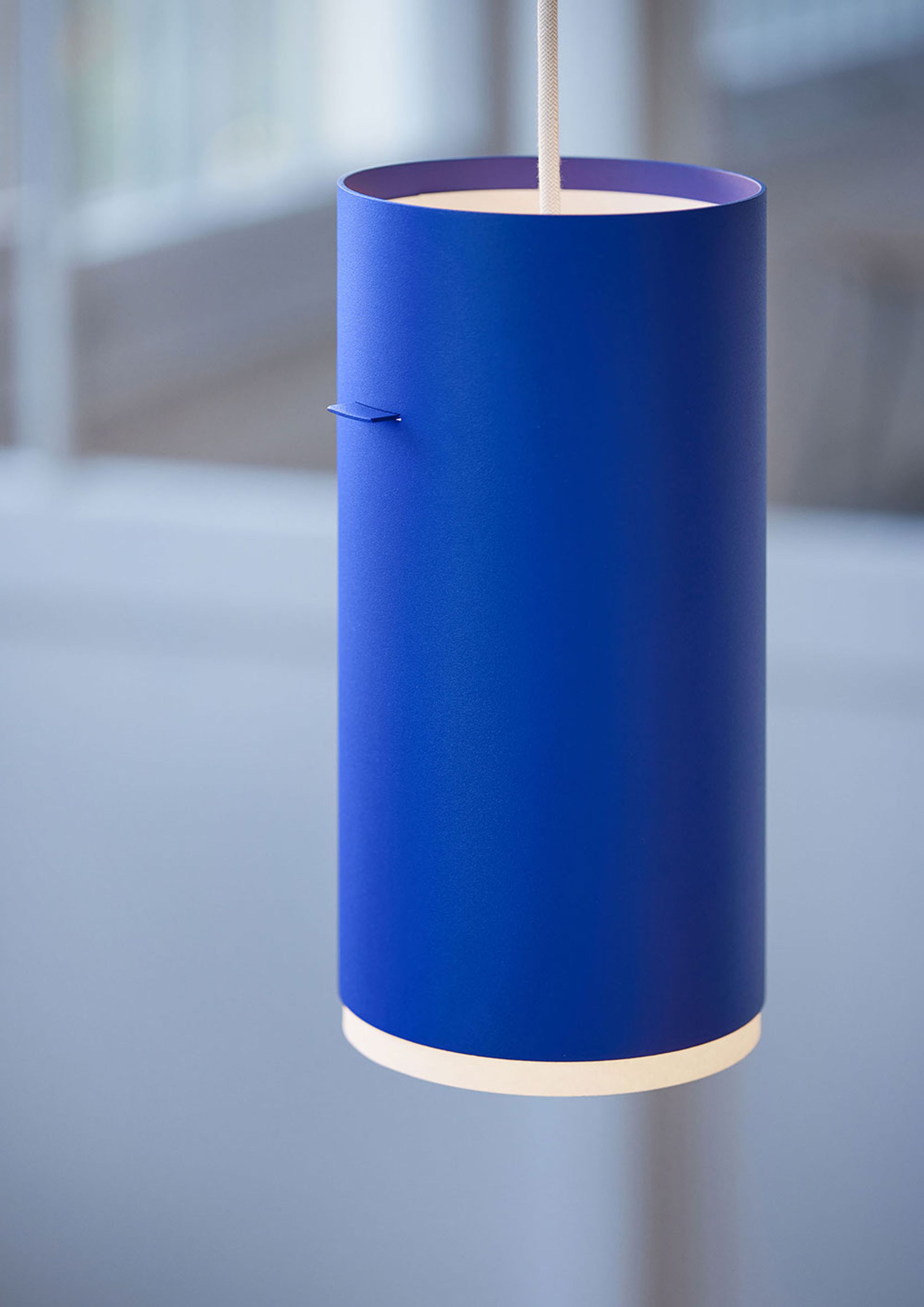 MOEBE - Pendule - Tube Pendant - Large - Deep Blue