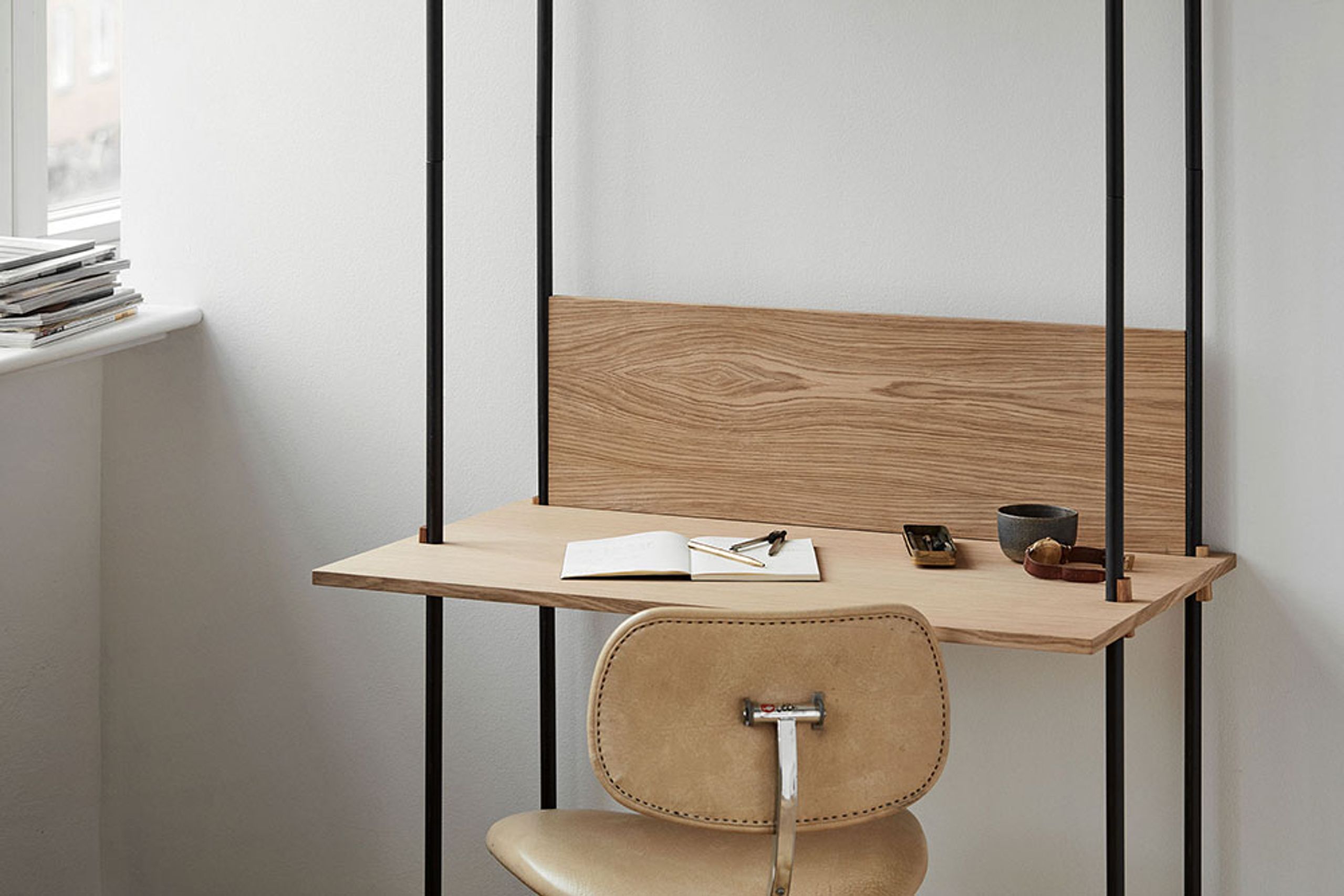 MOEBE - Reol - Shelving system - S.200.1.D - Egetræ / Varm Grå