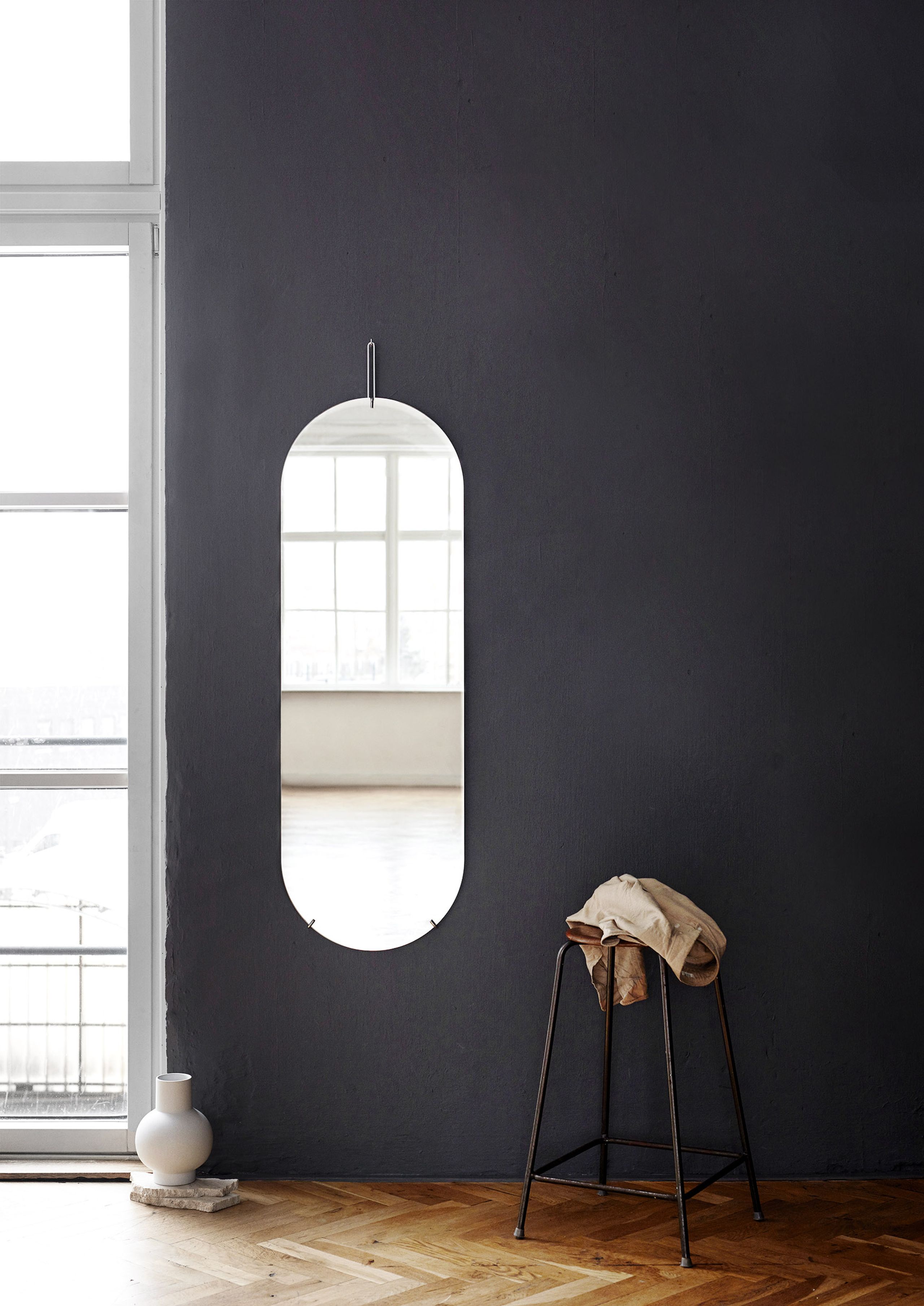 MOEBE - Zrcadlo - Wall Mirror - Ø70 - Brass