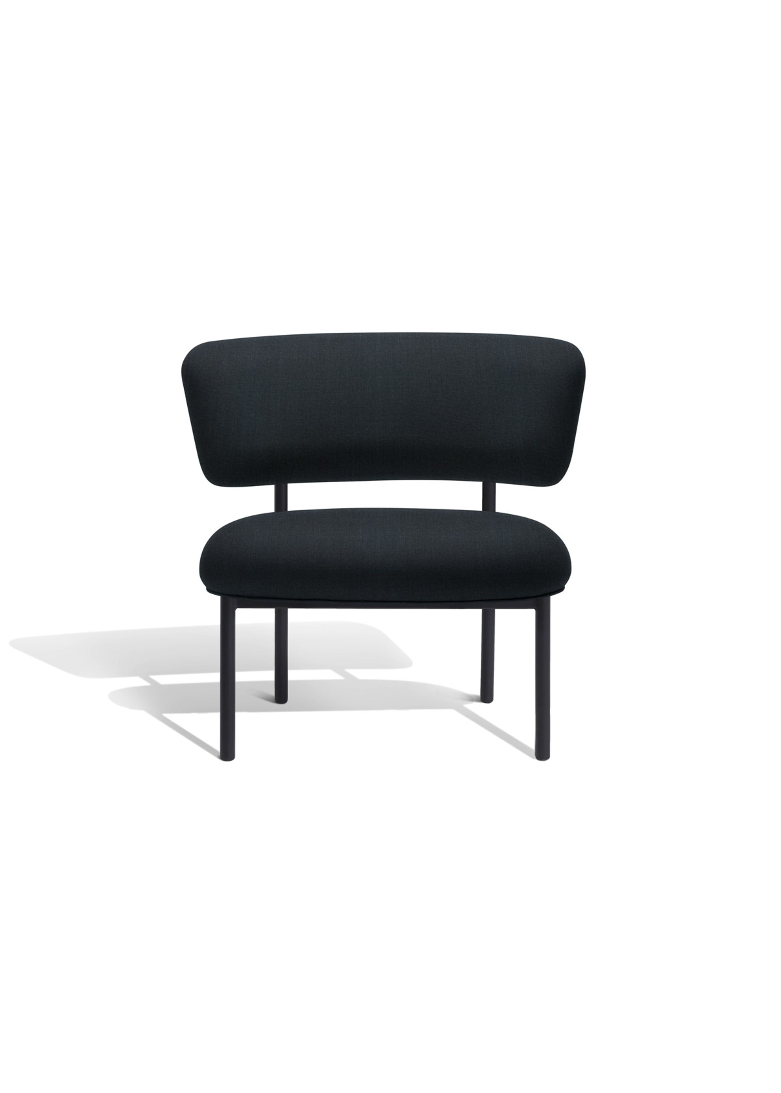 Møbel Copenhagen - Lounge chair - Font Lounge Chair - Black with a hint of Blue Remix 196 - Black Frame