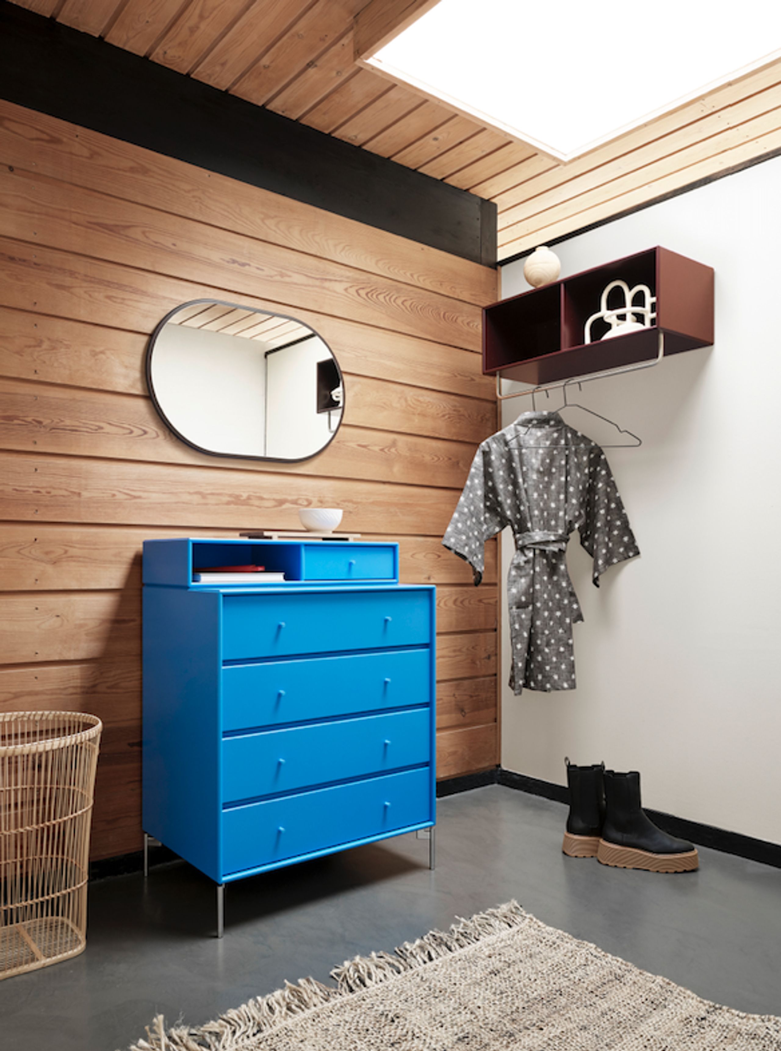 Montana - Dresser - KEEP - With brass legs - Mushroom