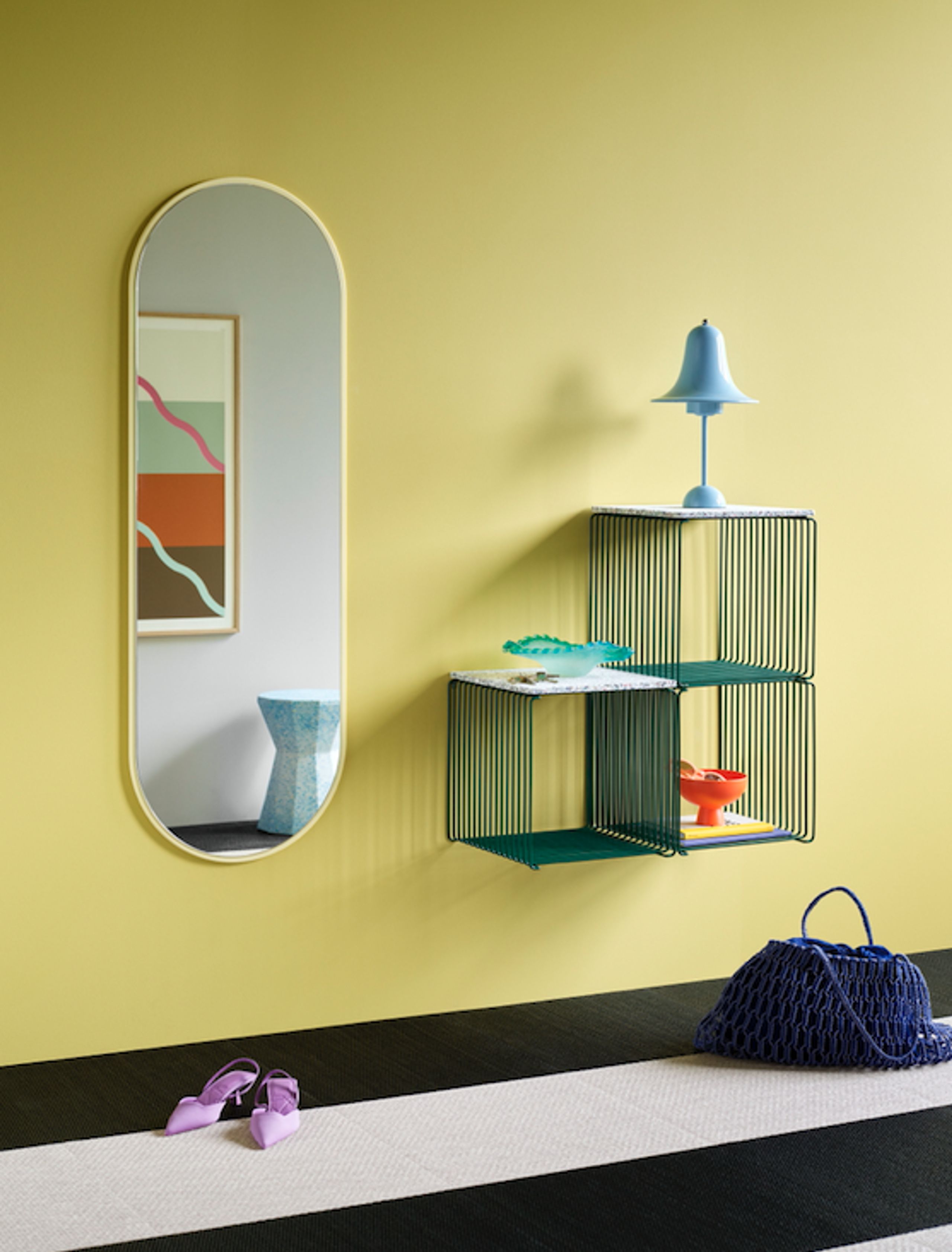 Montana - Display - Panton Wire / Single - Pine - D18.8