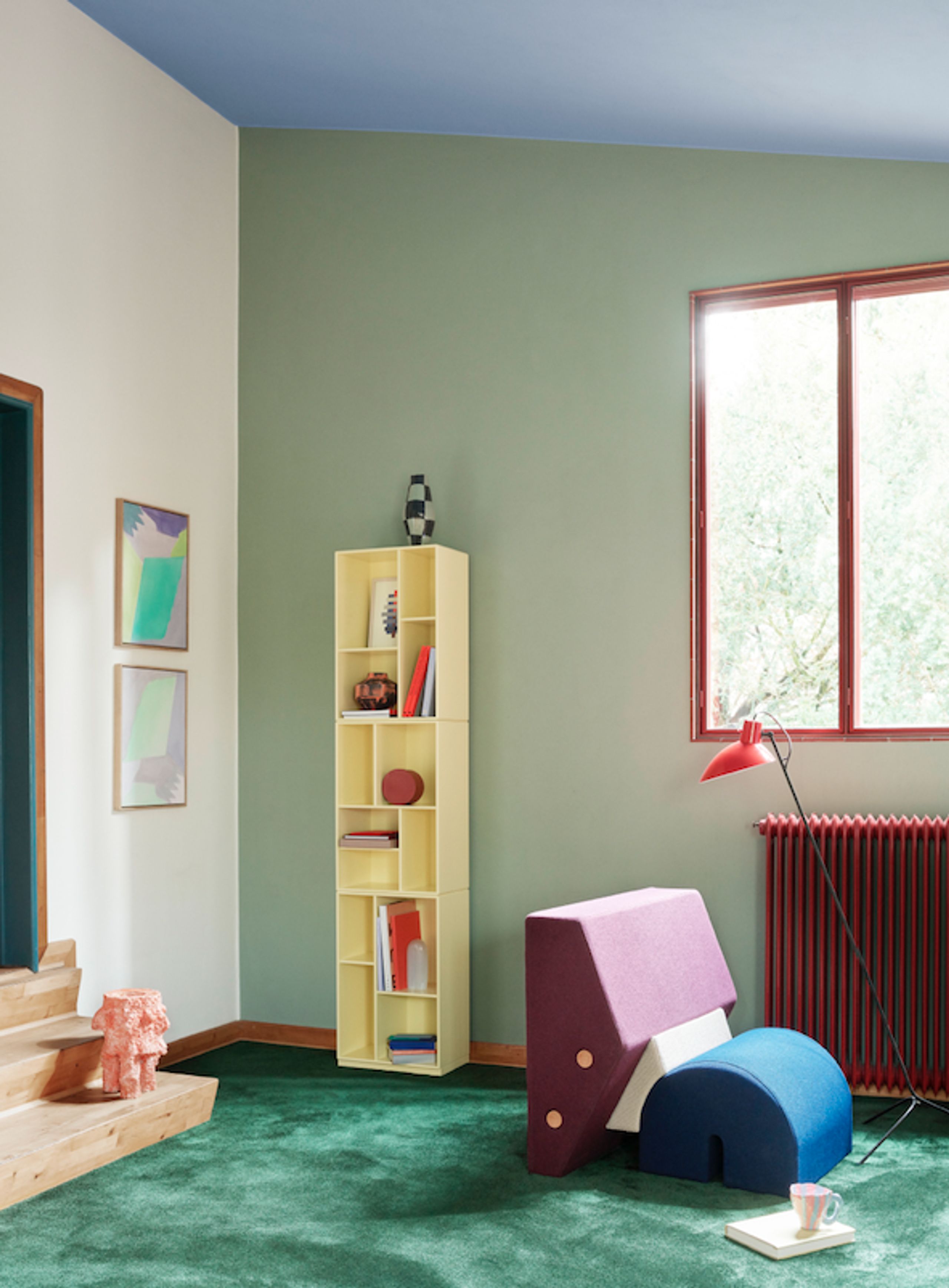 Montana - Display - LOOM - Plinth H7 - Pine