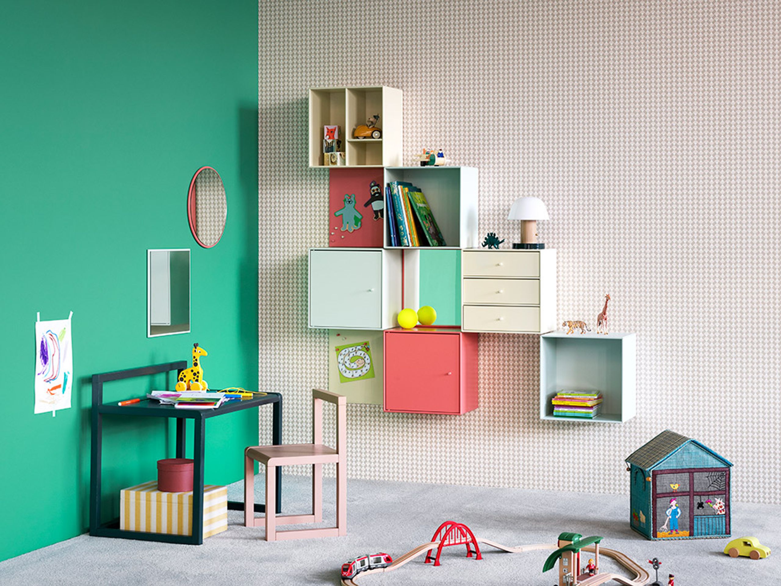 Montana - Regal - Montana Mini 1103 / Right - Rhubarb