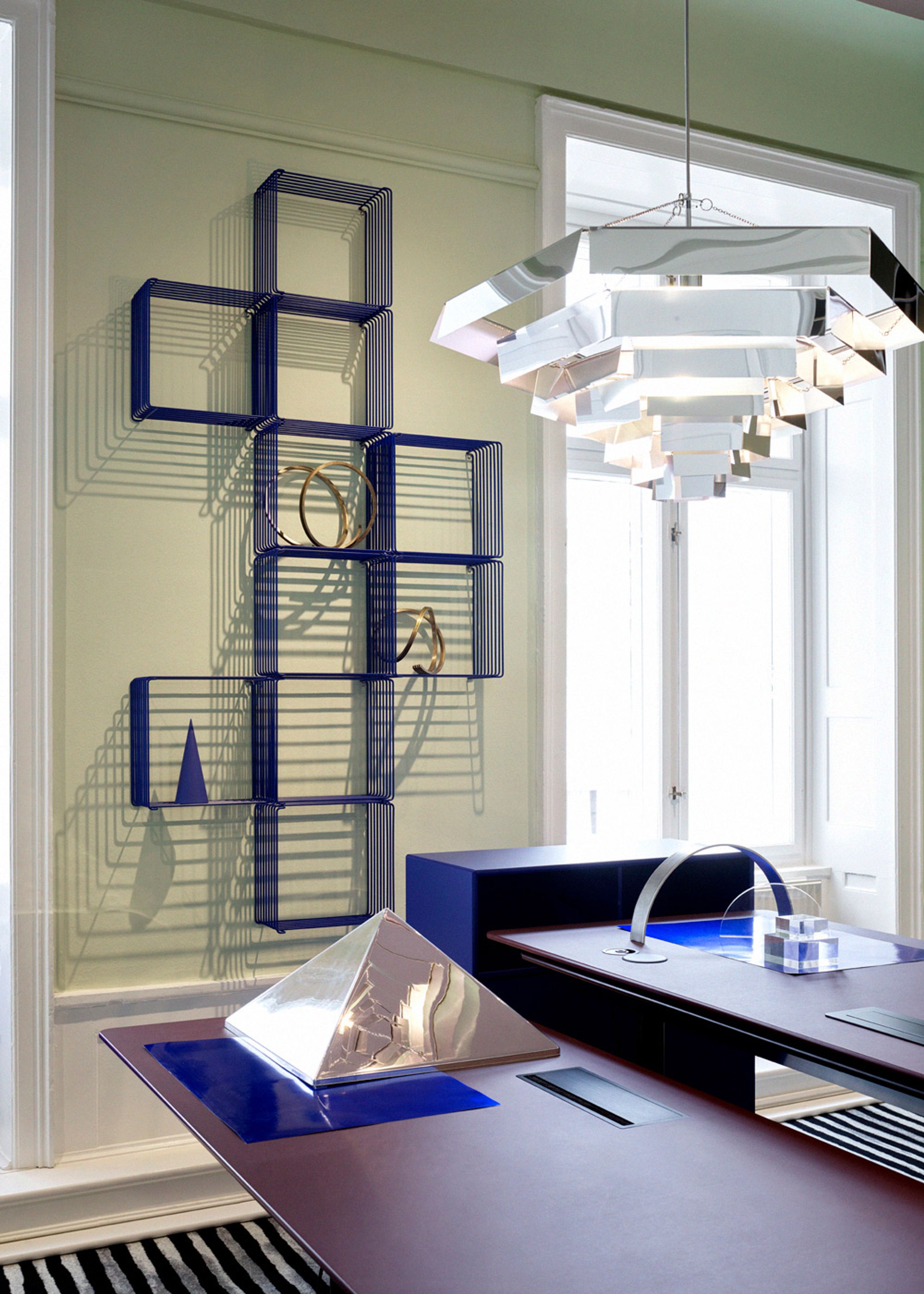 Montana - Libreria - Panton Wire / Single - Black - D25.7