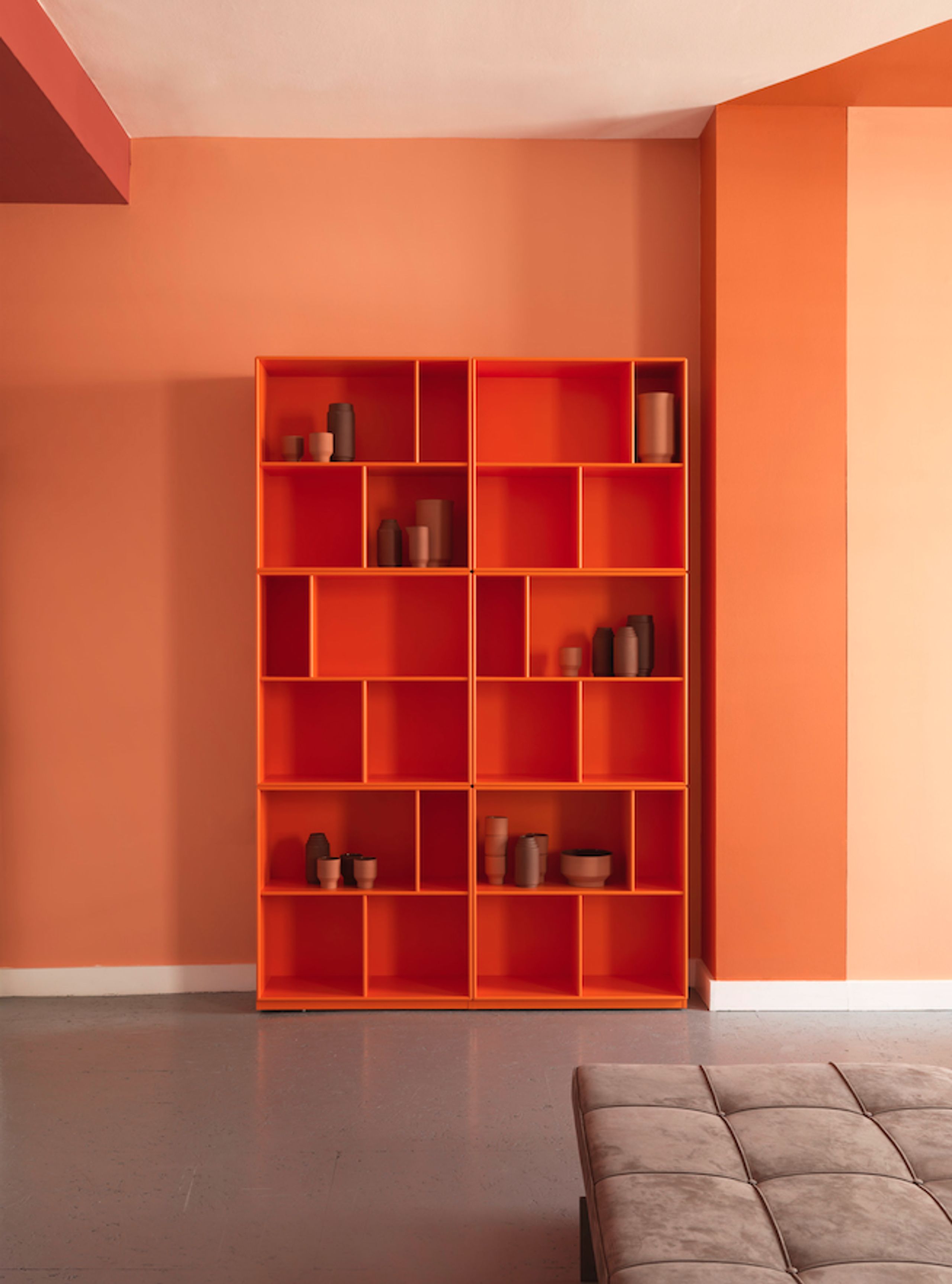 Montana - Display - READ - Plinth H7 - Azure