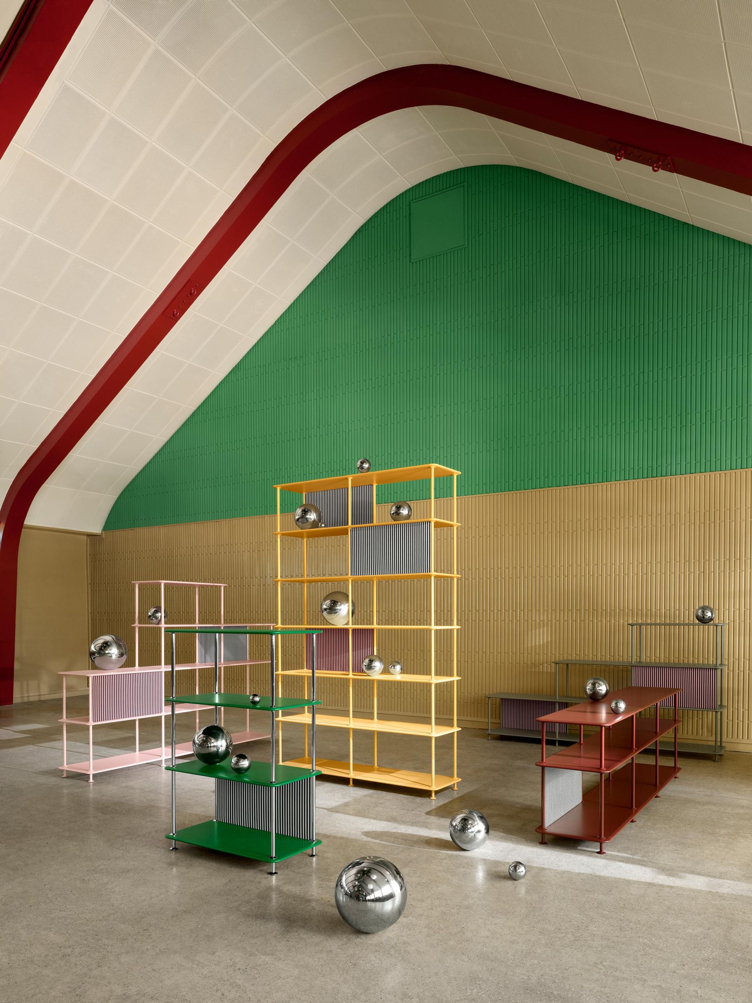 Montana - Hyllyjärjestelmä - Montana Free 321000 - Frame: Masala - 167 Ruby