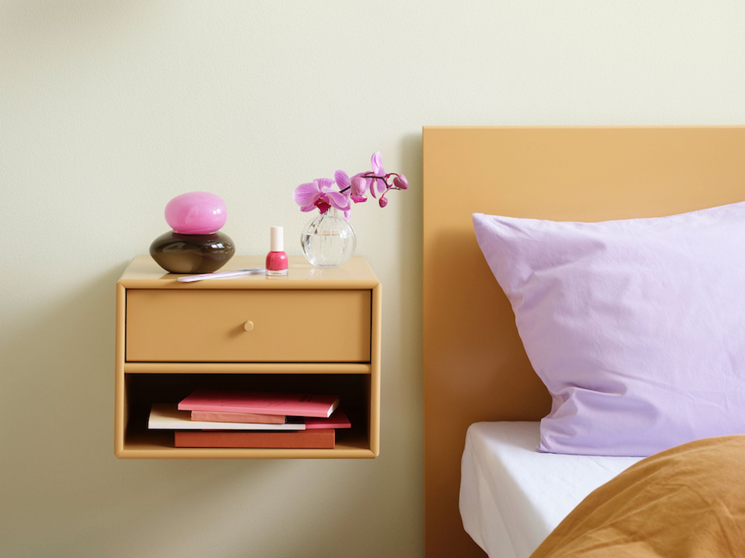 Montana - Bedside table - DASH - Wall mounted - Hazelnut