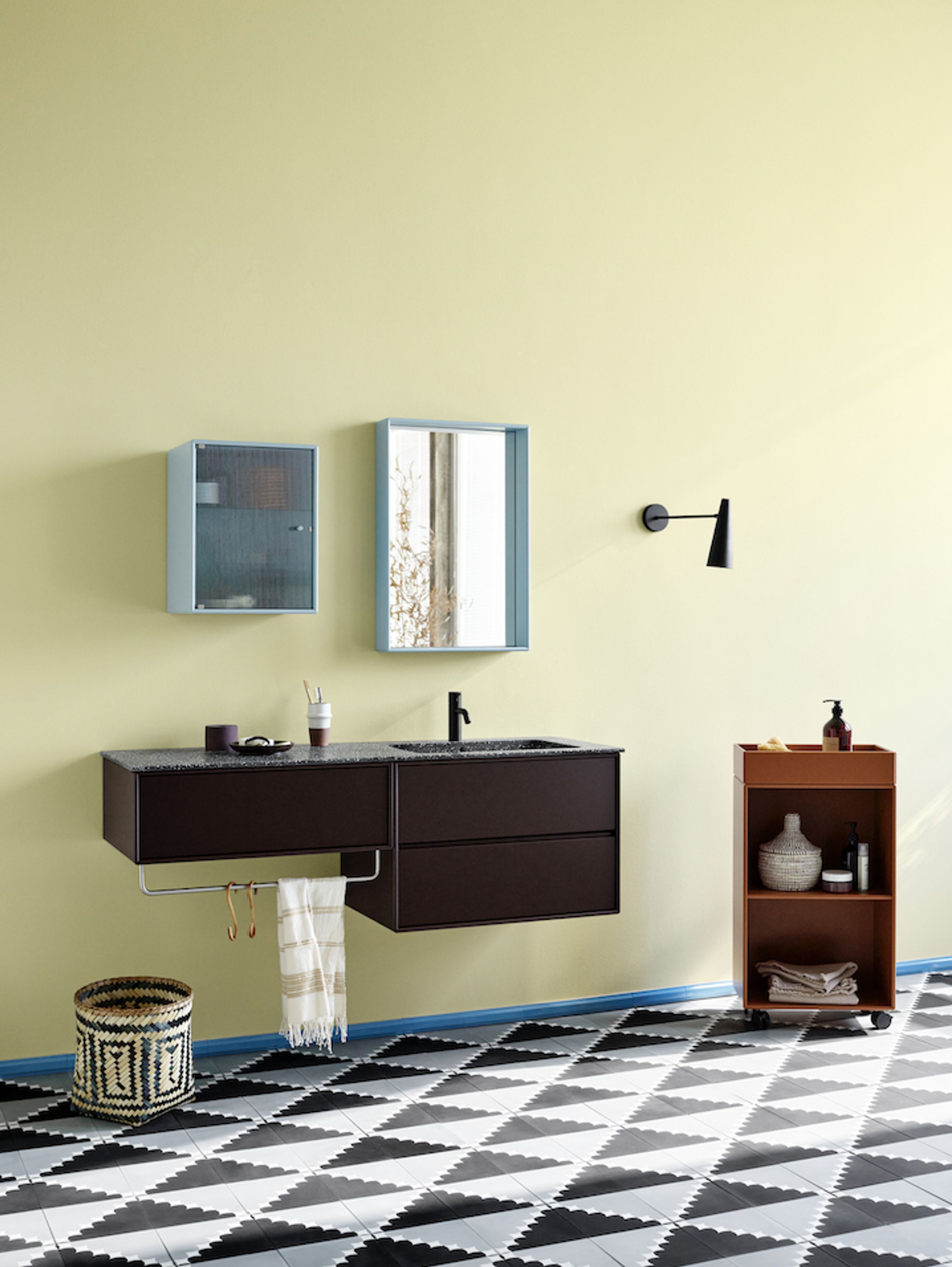 Montana - Cabinet - RIPPLE - wall mounted - Hazelnut