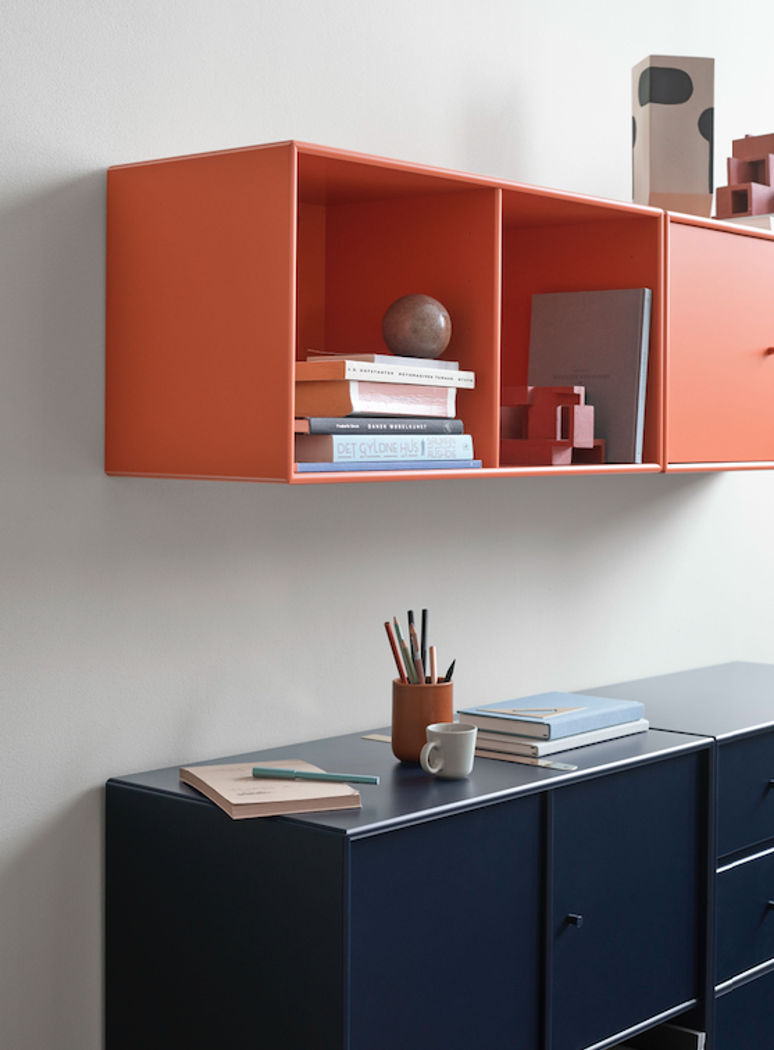 Montana - Kredens - LINE - Wall mounted - Amber