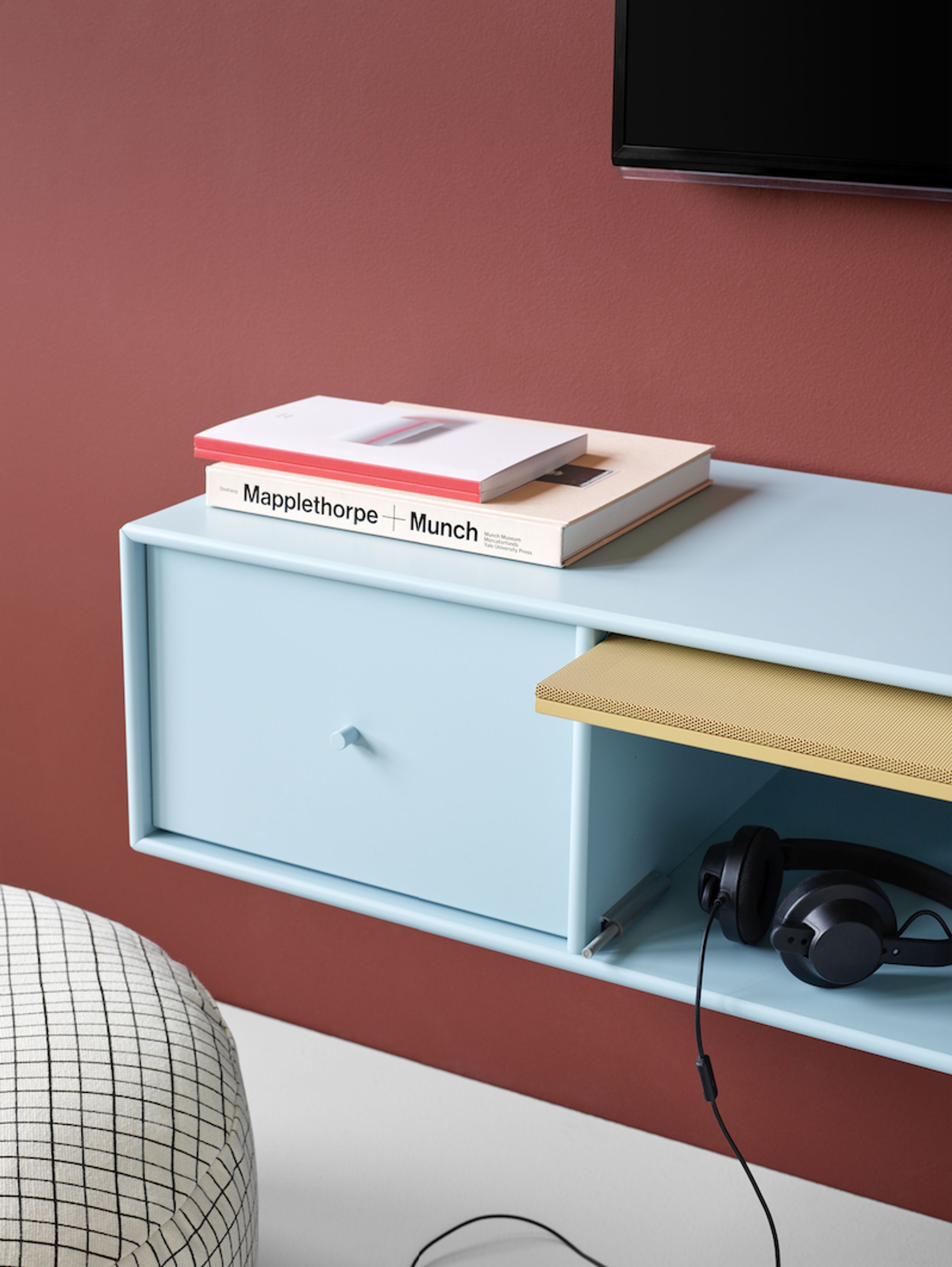 Montana - Sideboard - Octave I - Wheels - Monarch