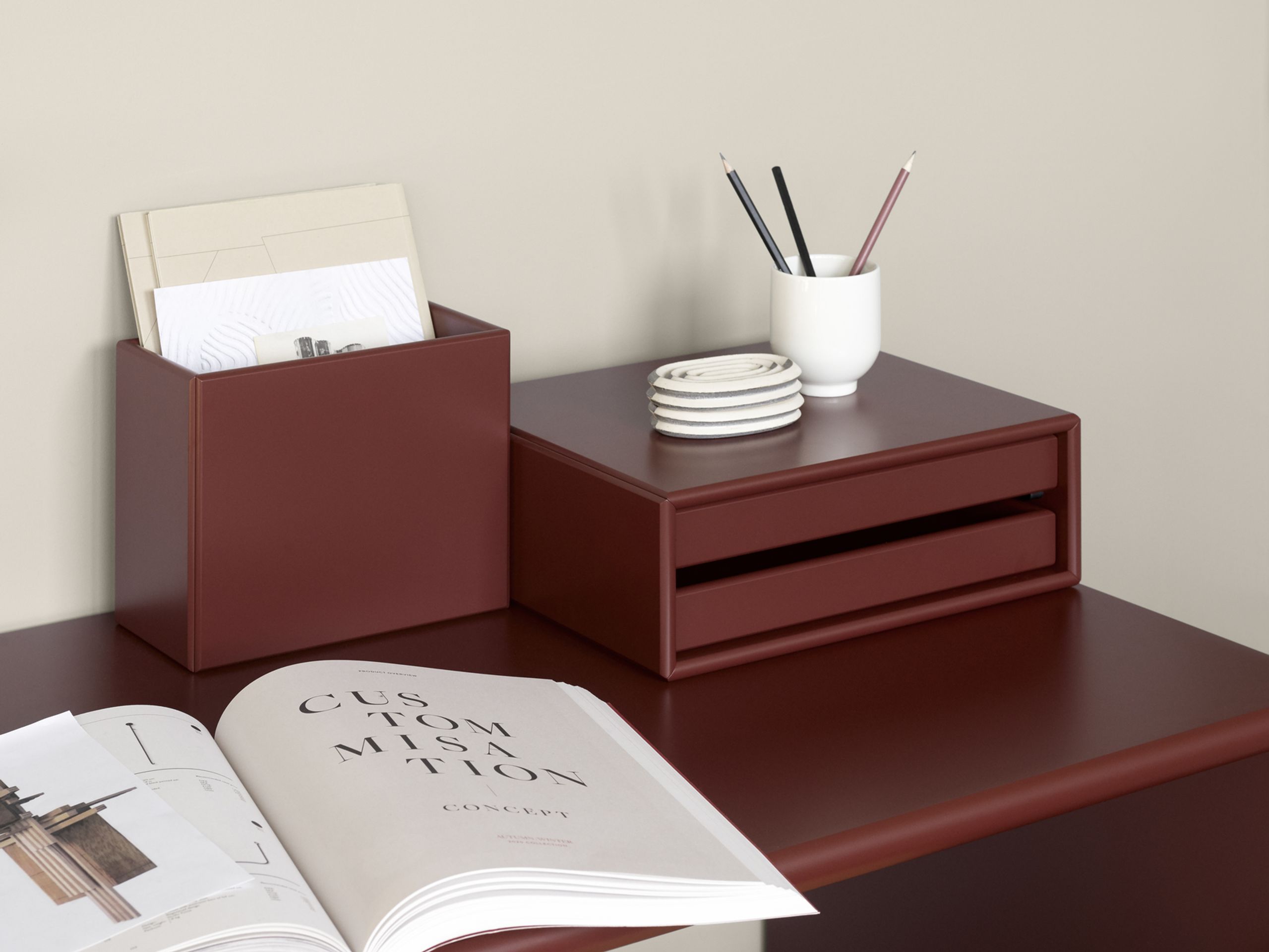 Montana - Desk - CLASSIFY - Rosehip