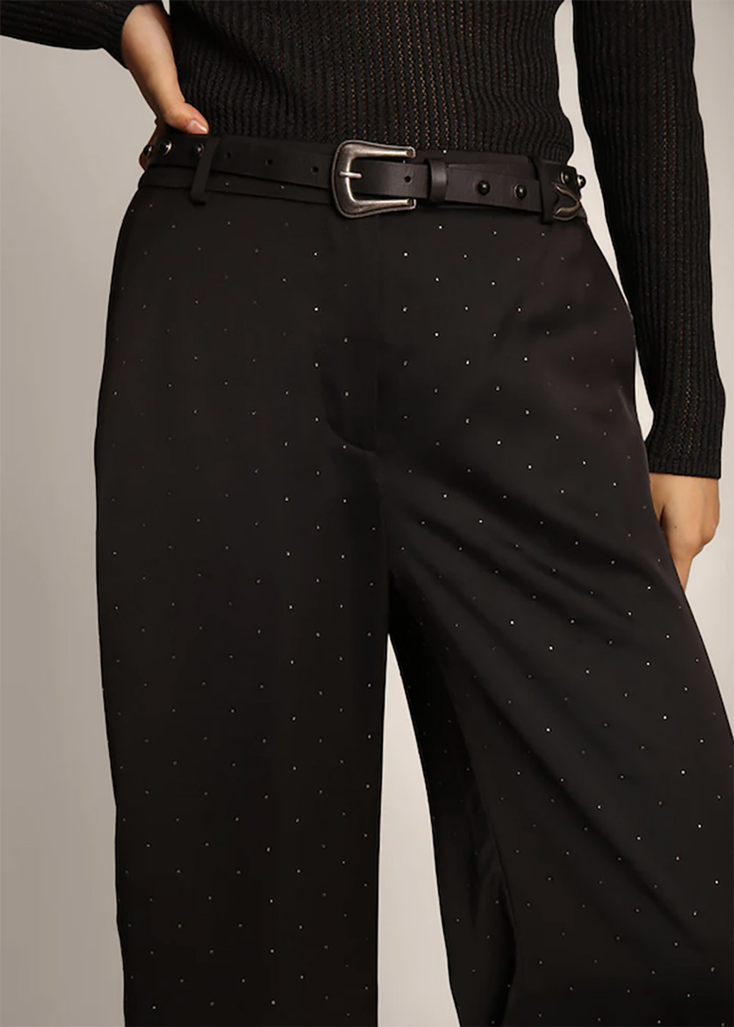 MUNTHE - Pantaloni - Leileen - Black