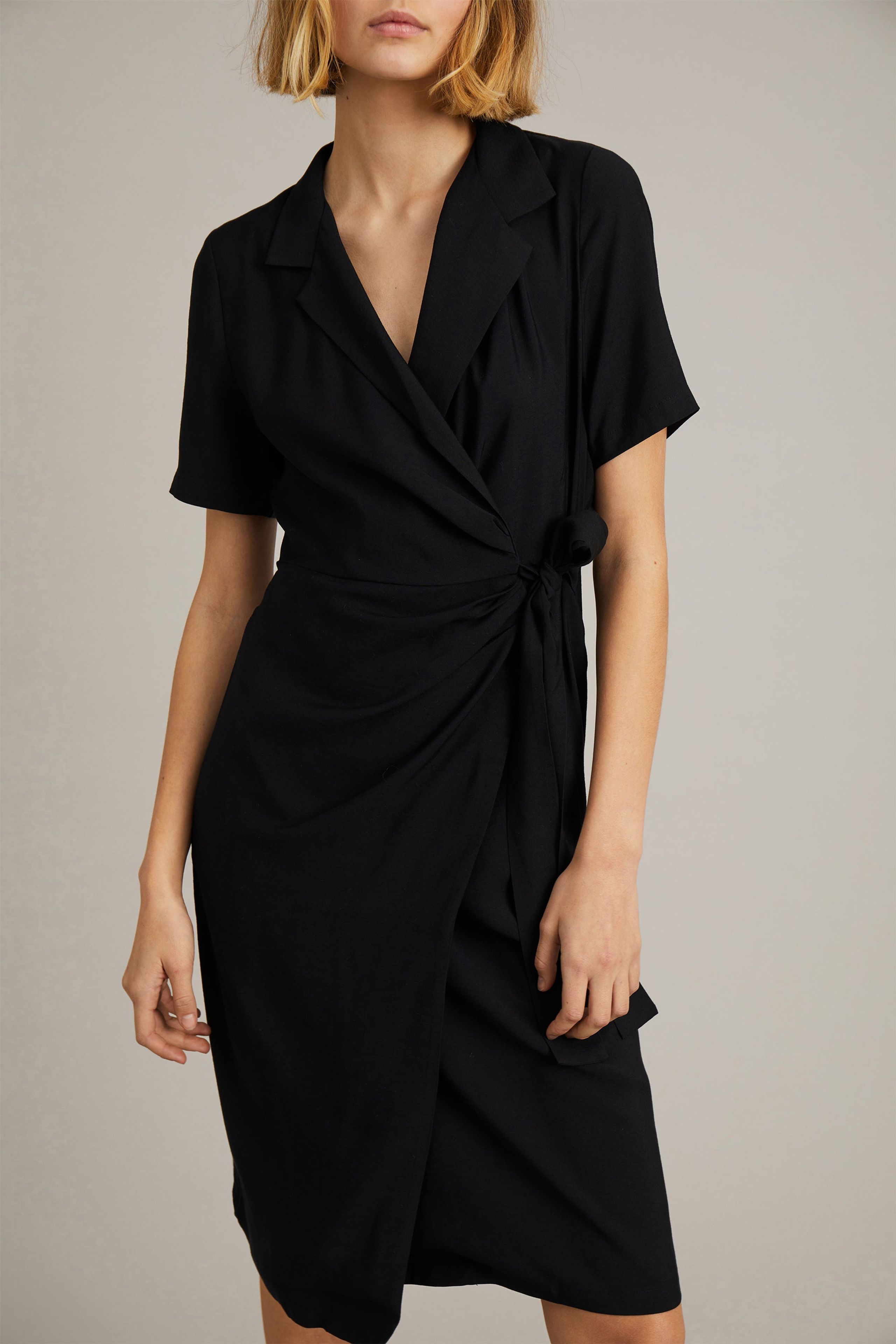 MUNTHE - Dress - Alusta - Black