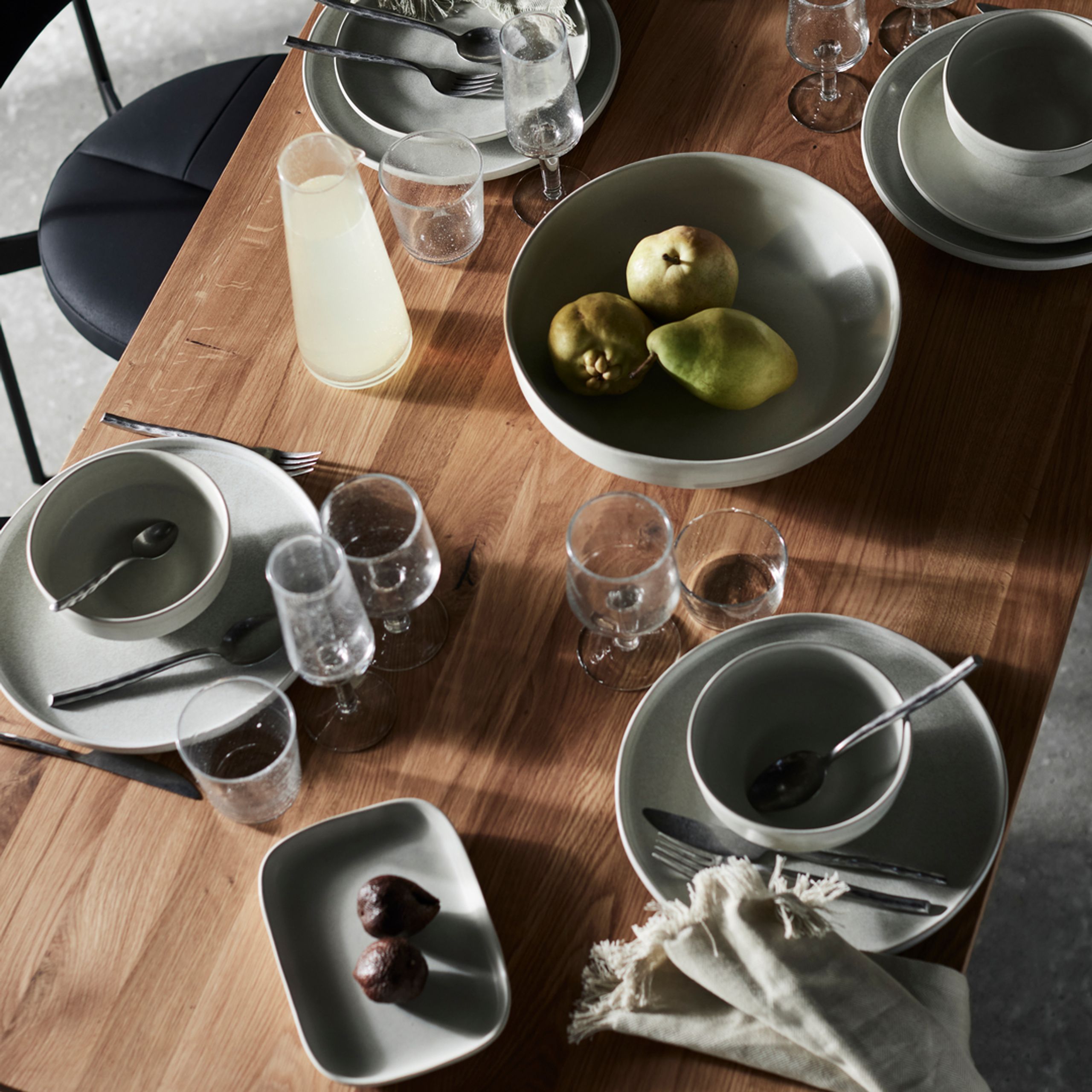 MUUBS - Armature - Ceto - Blød grå - Serving tray