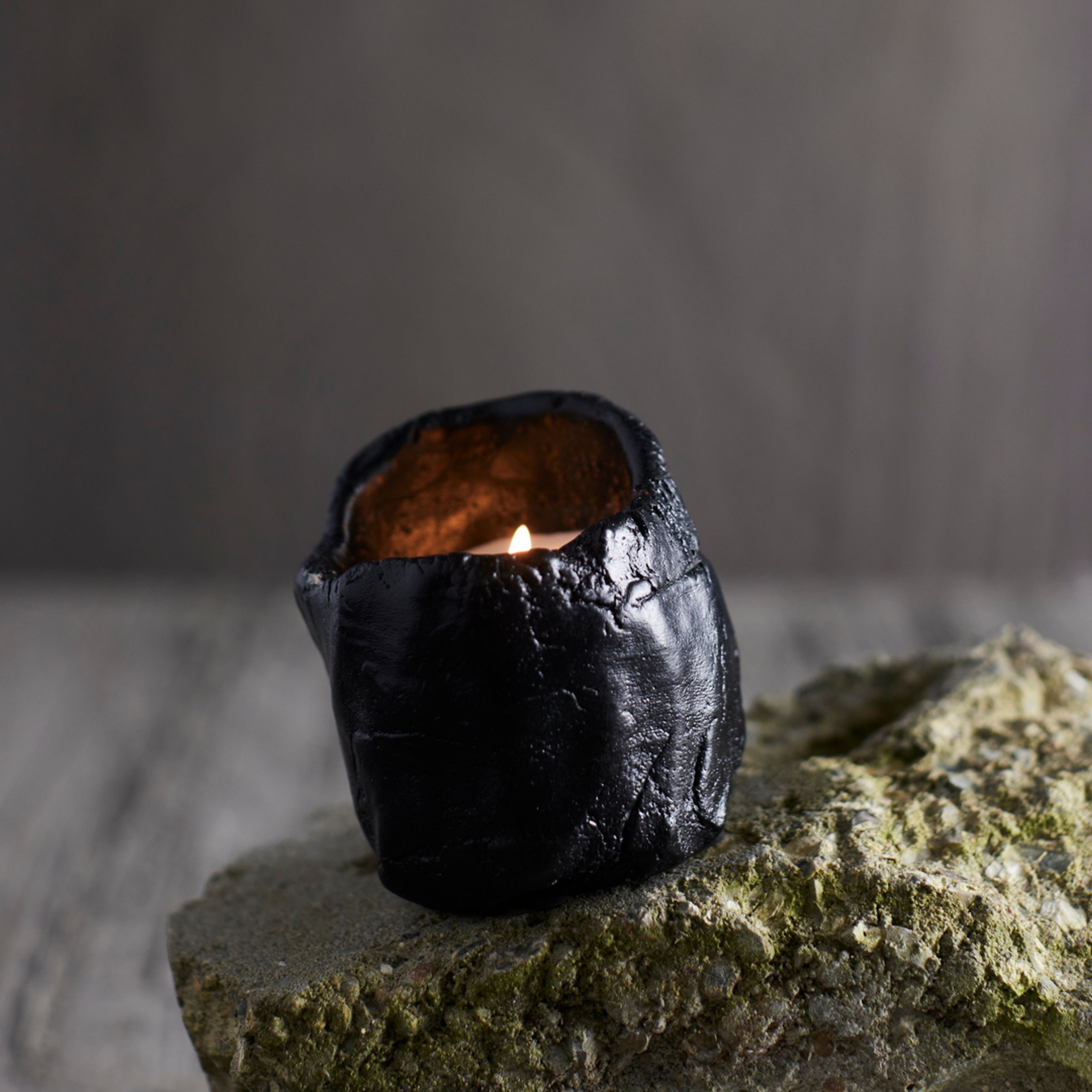 MUUBS - Duftkerzen - Yuka - Sort - Scented Candle