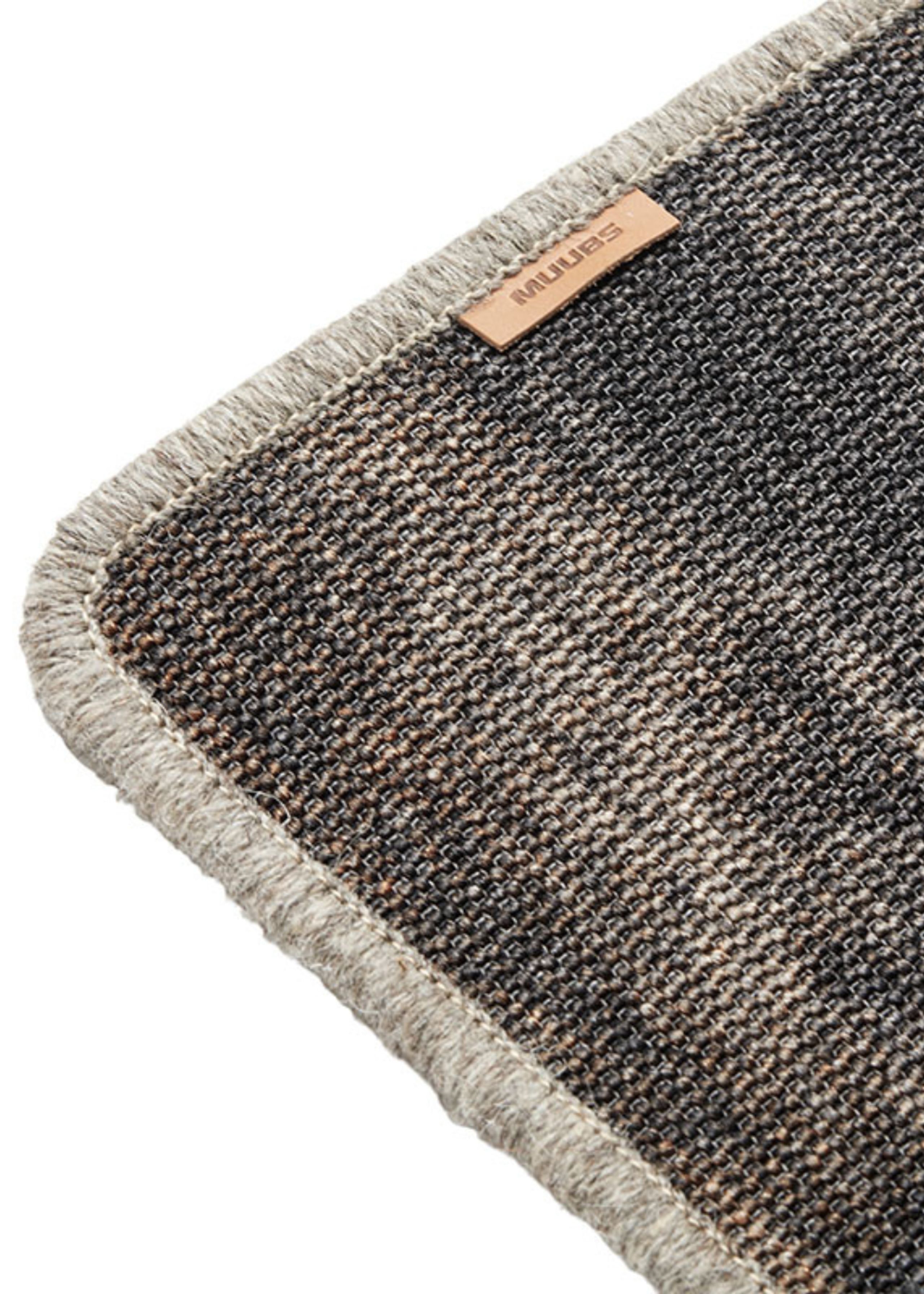 MUUBS - Koberec - Rug Layer - Burn - Large