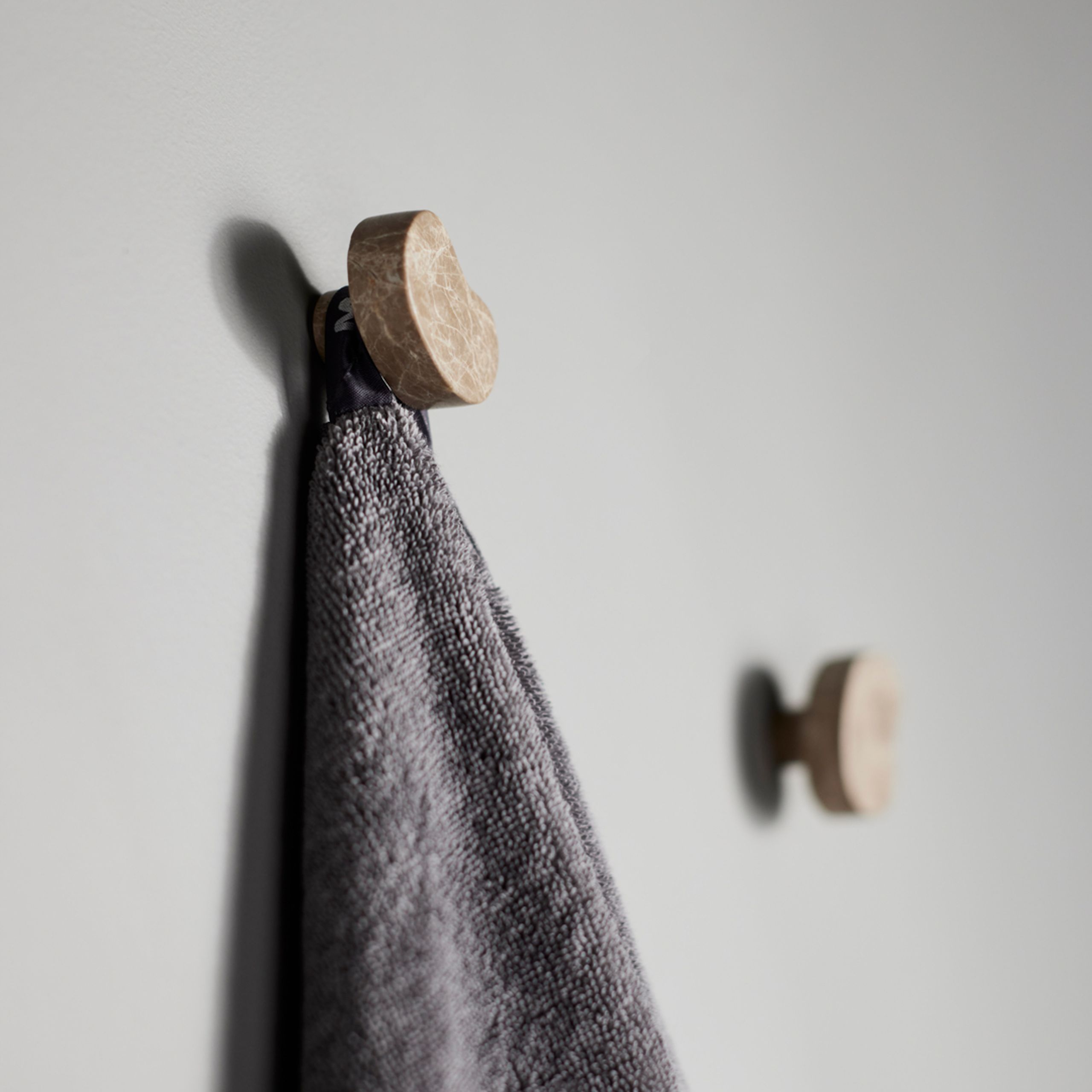 MUUBS - Knager - Suji Hooks - Sand - 2 pieces