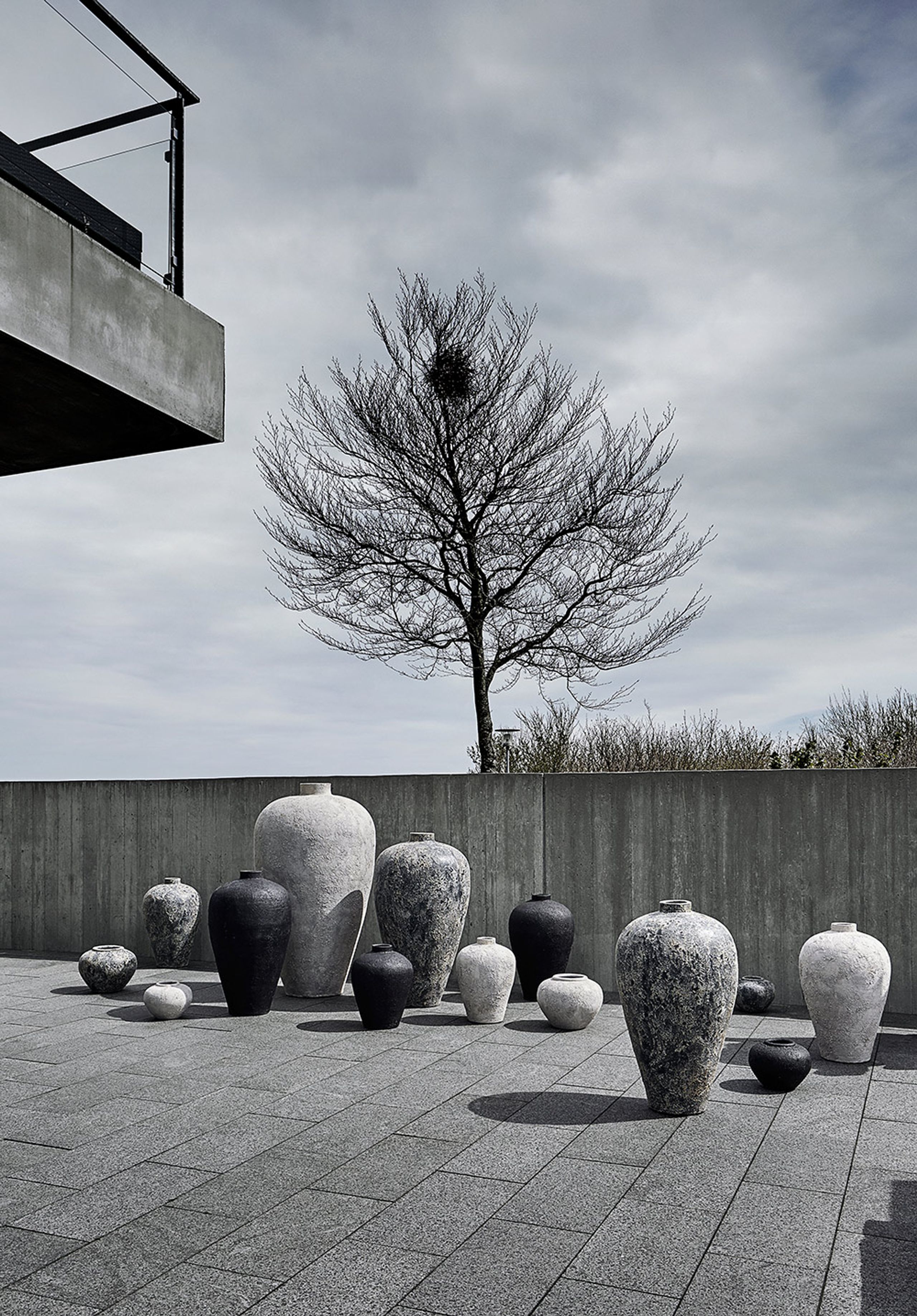 MUUBS - Hrnec - Jar Luna - Black 26