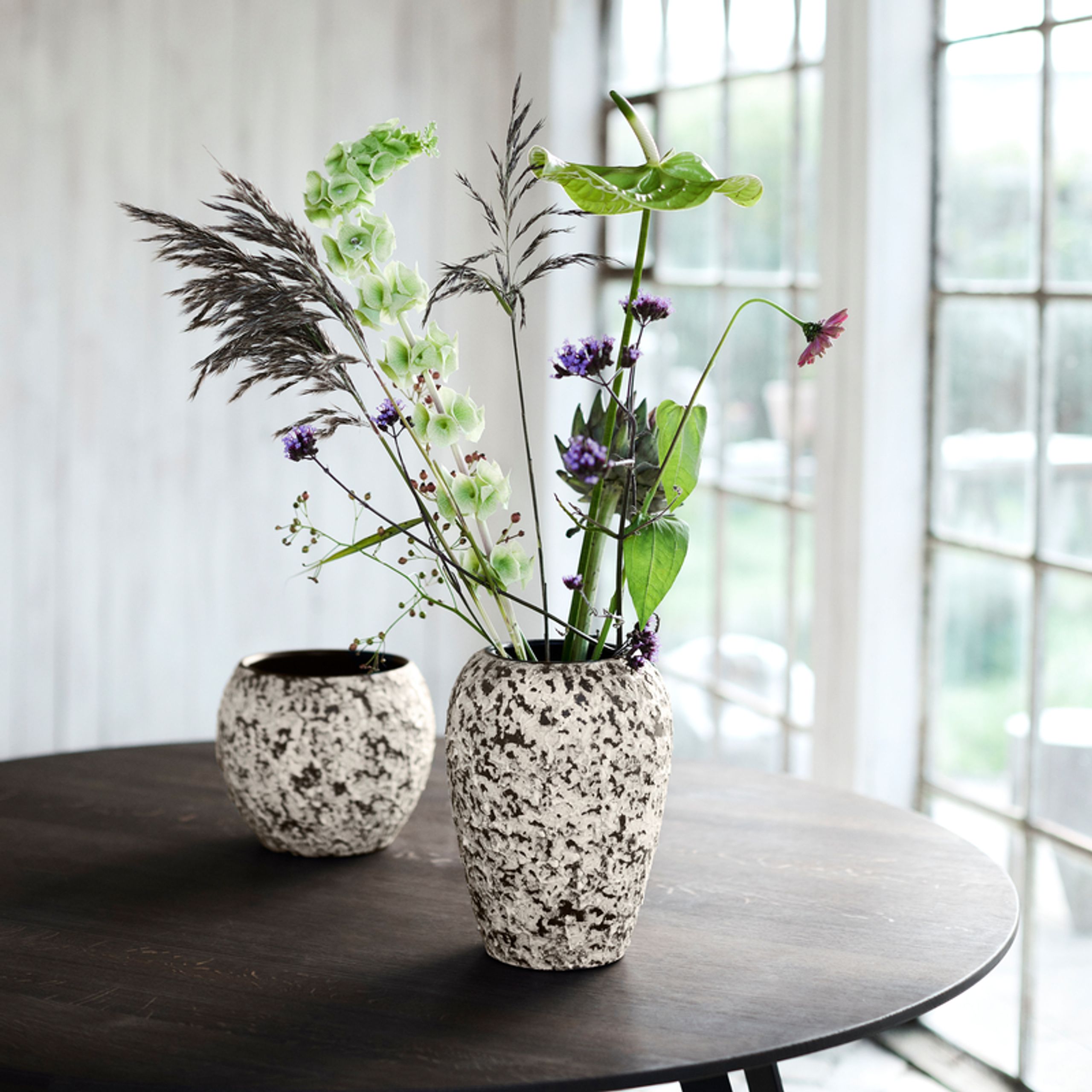 MUUBS - Jar - Dawn Pot - Antique White