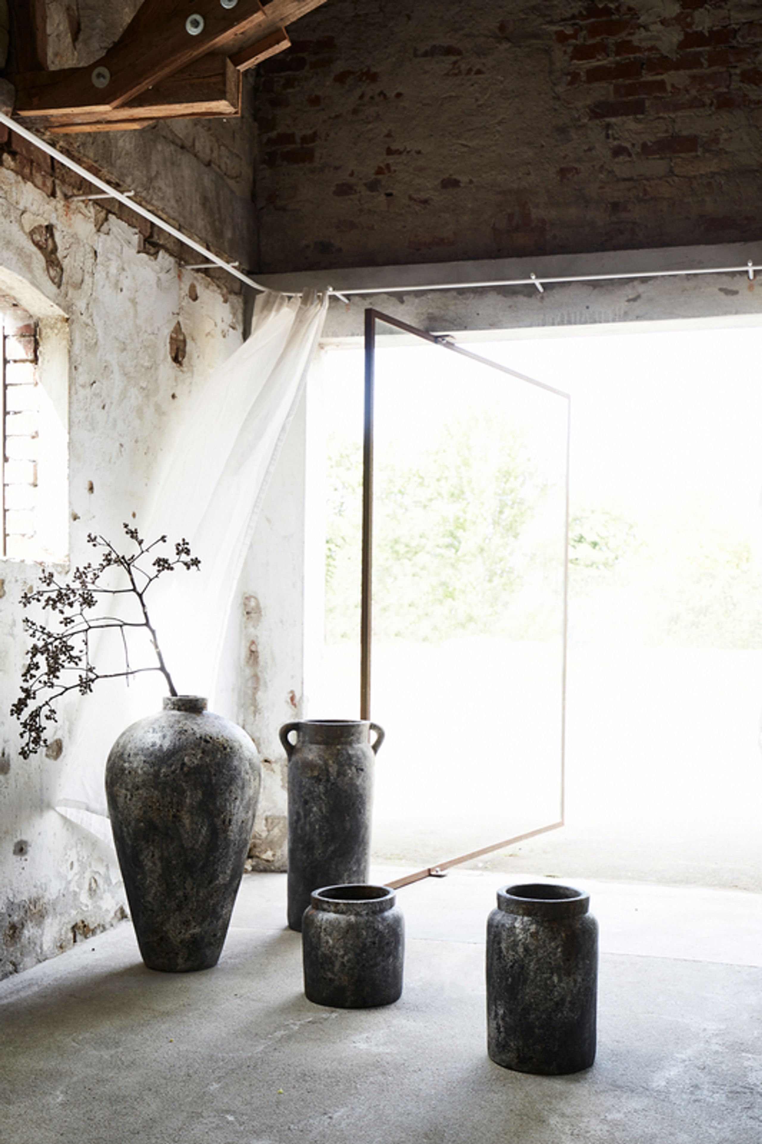 MUUBS - Jar - Echo - Rustgrå Ø45xH80 cm