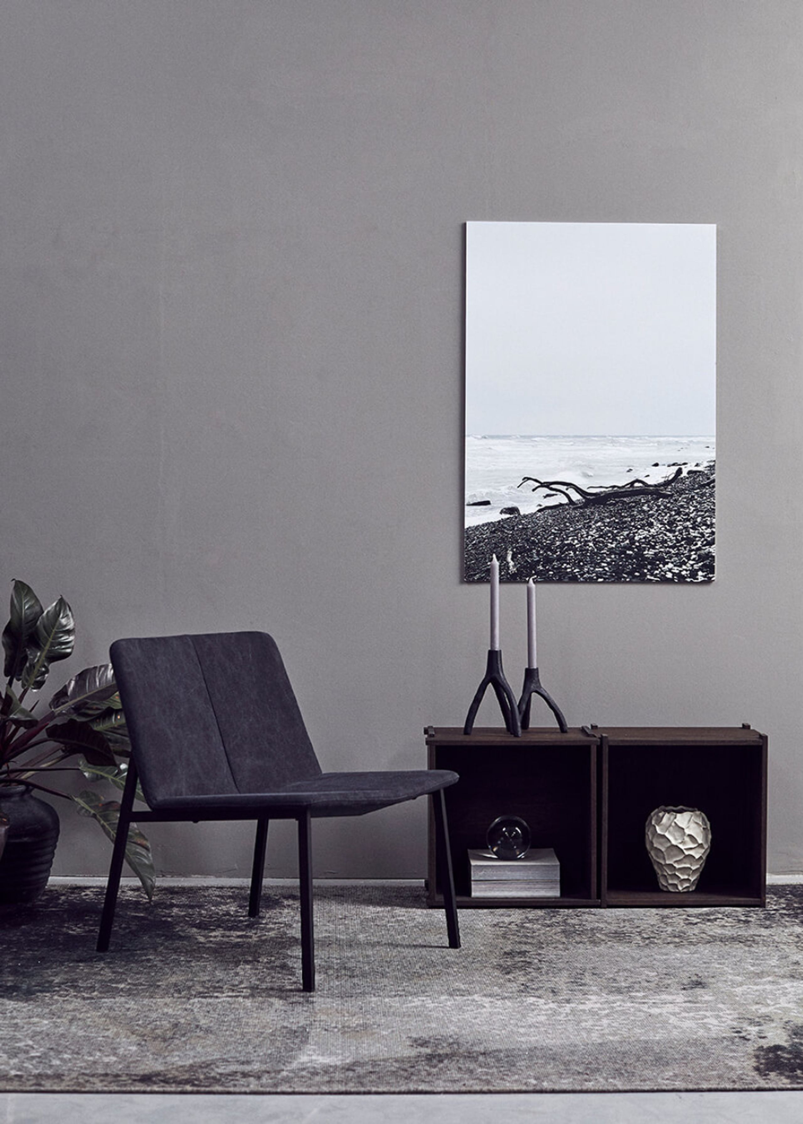 MUUBS - Candle holder - Lysestage Aion - Black - LARGE