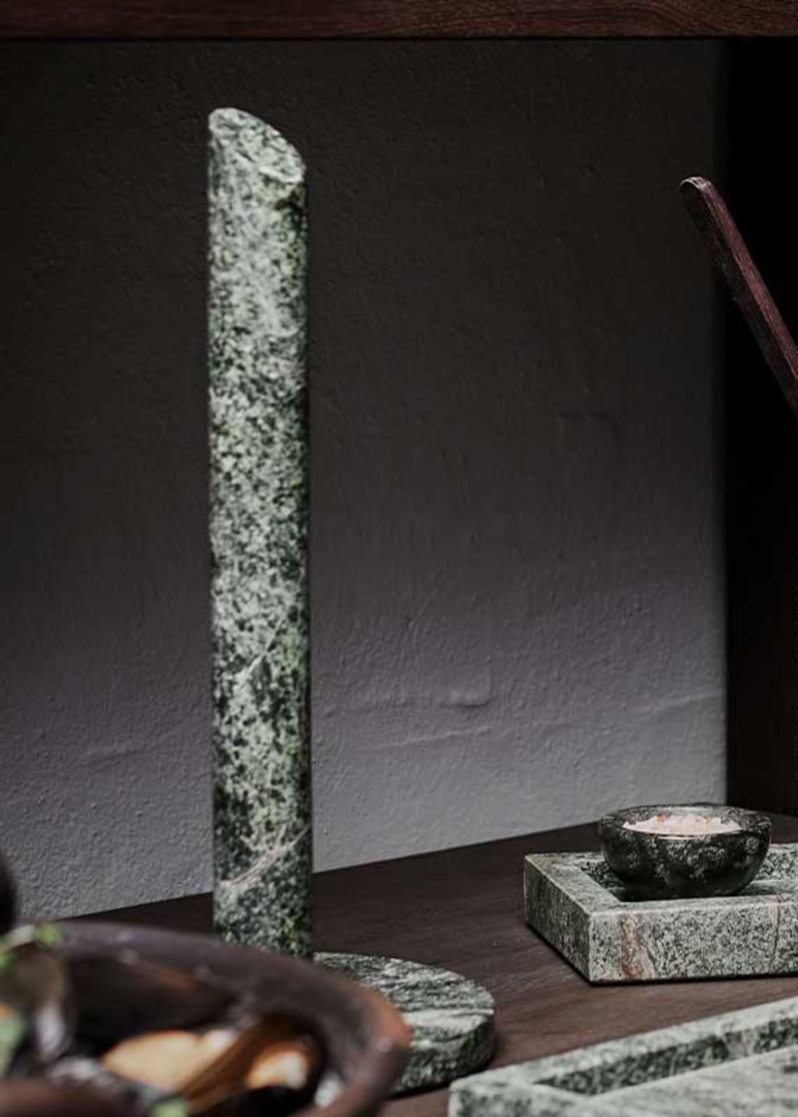 MUUBS - - Køkkenrulleholder Vita - Seagrass