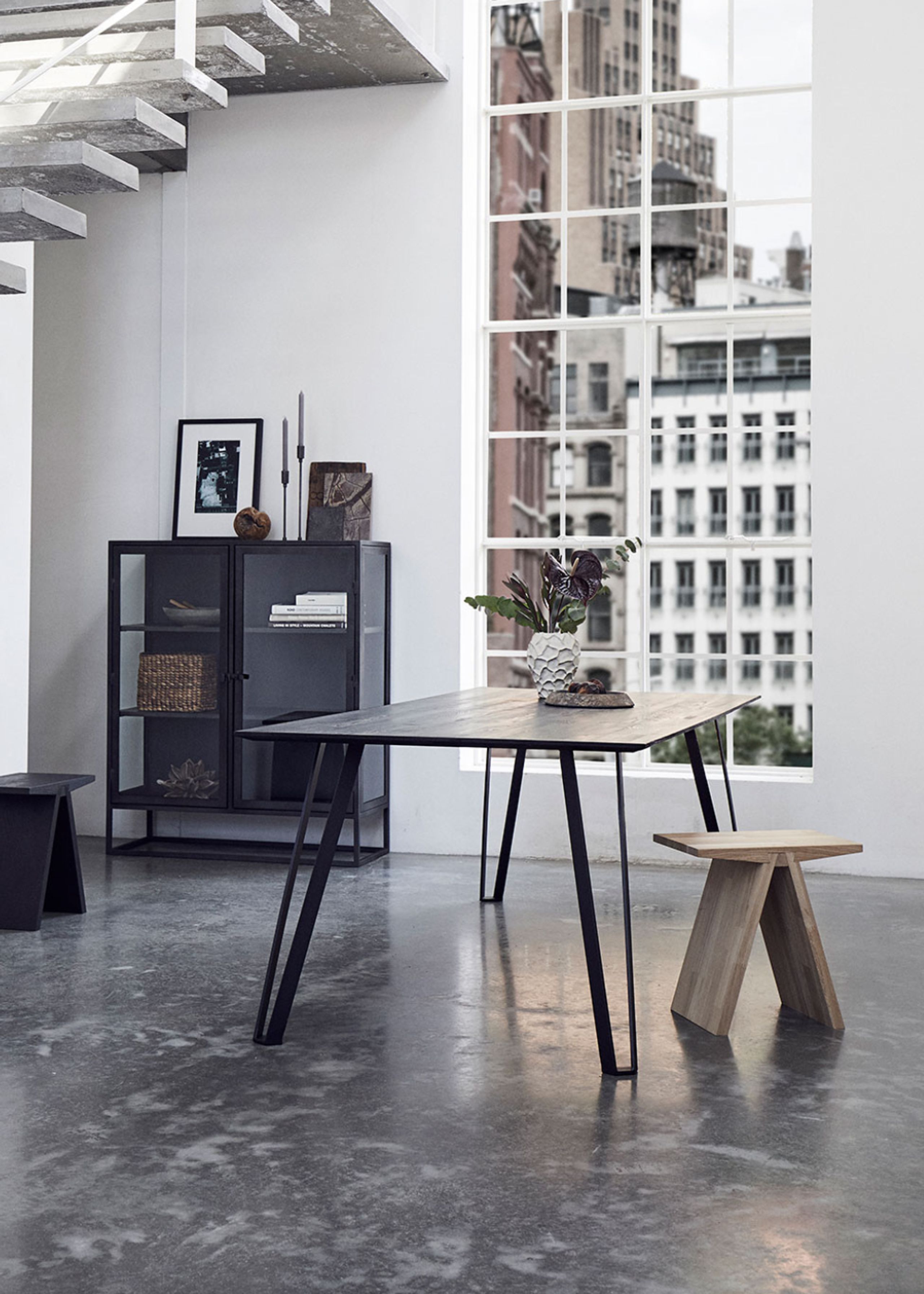 MUUBS - Stool - Taburet Angle - Natur/olie