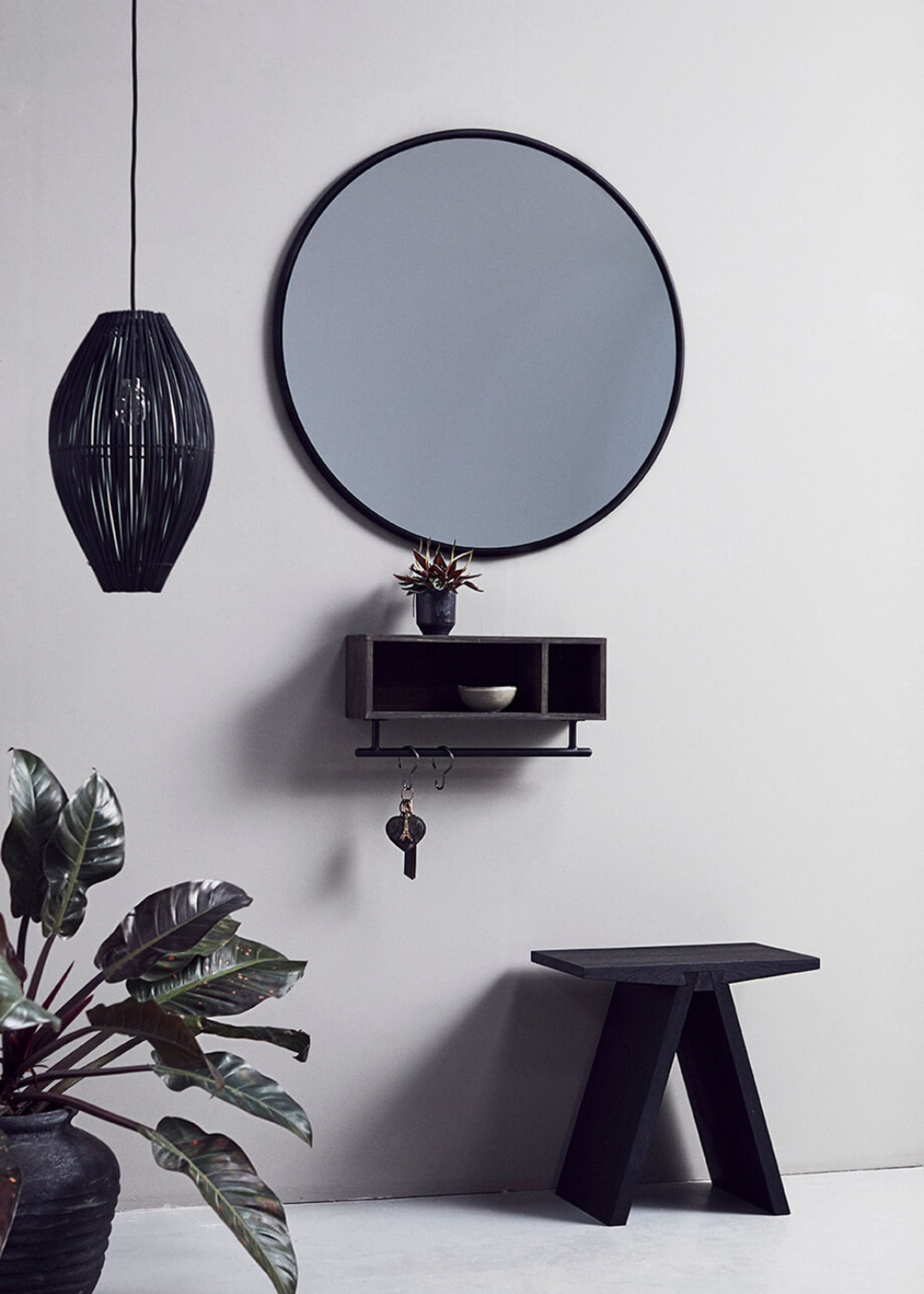 MUUBS - Kruk - Taburet Angle - Sort bejdset/olie