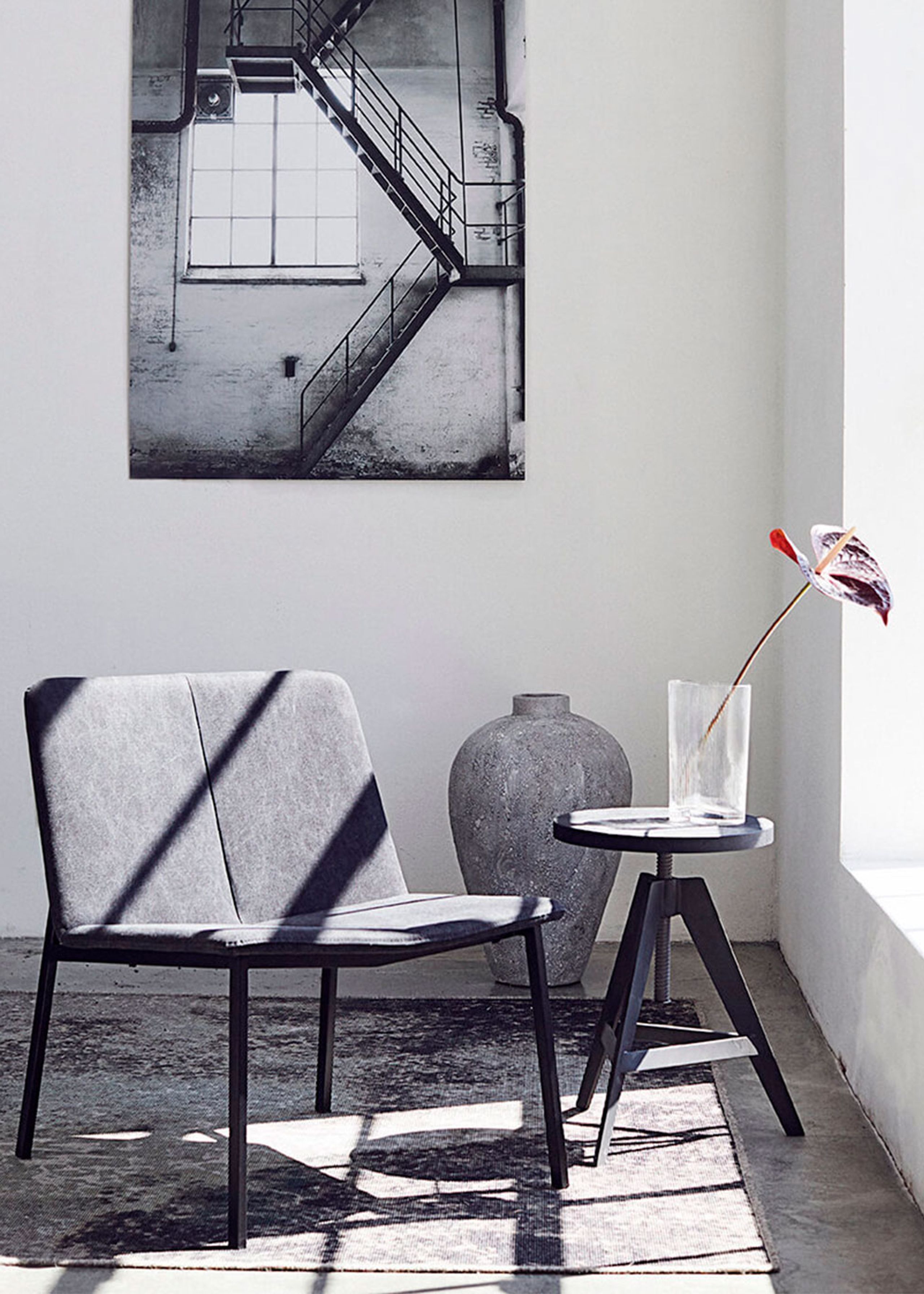 MUUBS - Stolička - Taburet Quill - Black