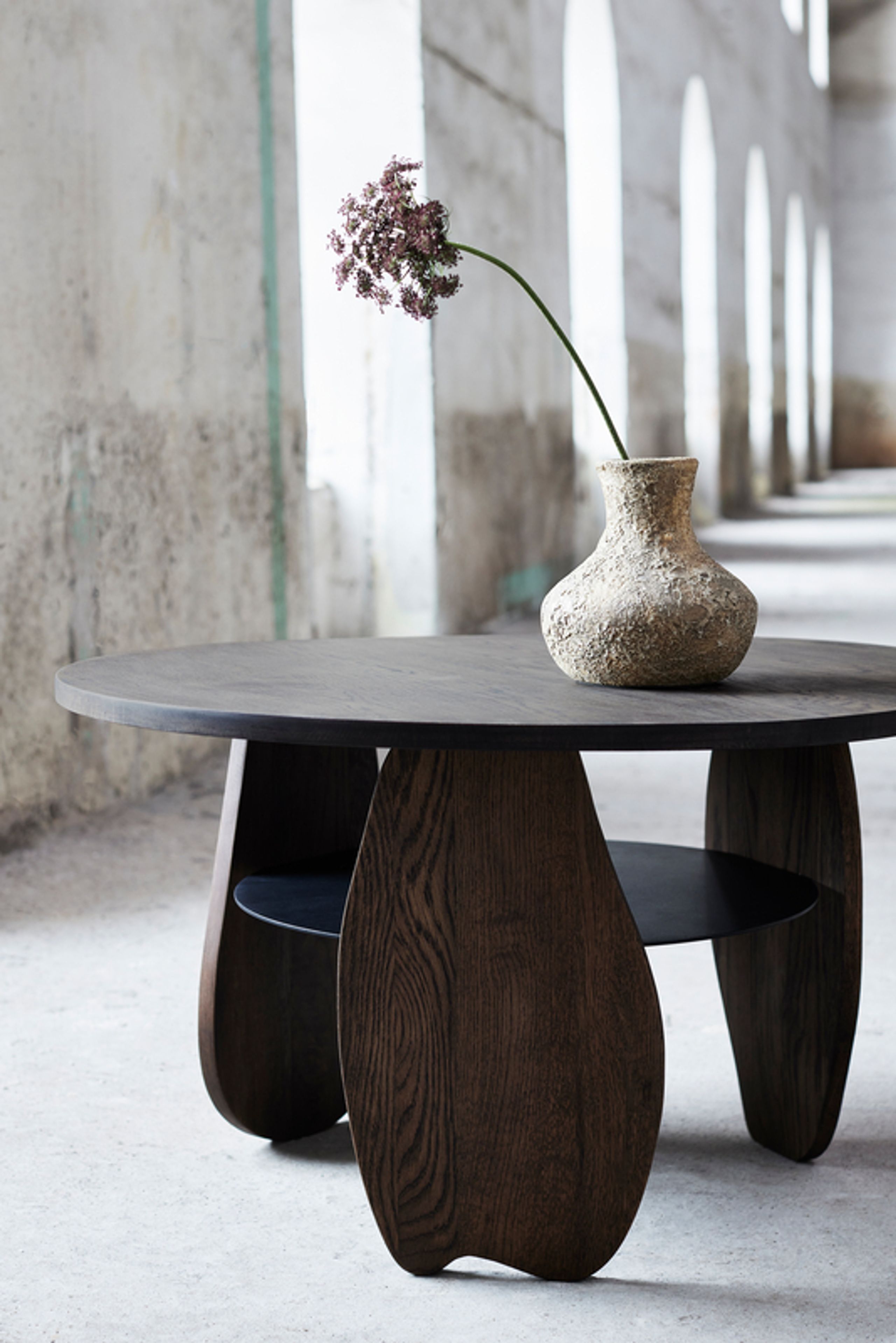 MUUBS - Sofabord - Ishi - Brun Ø80xH45 cm