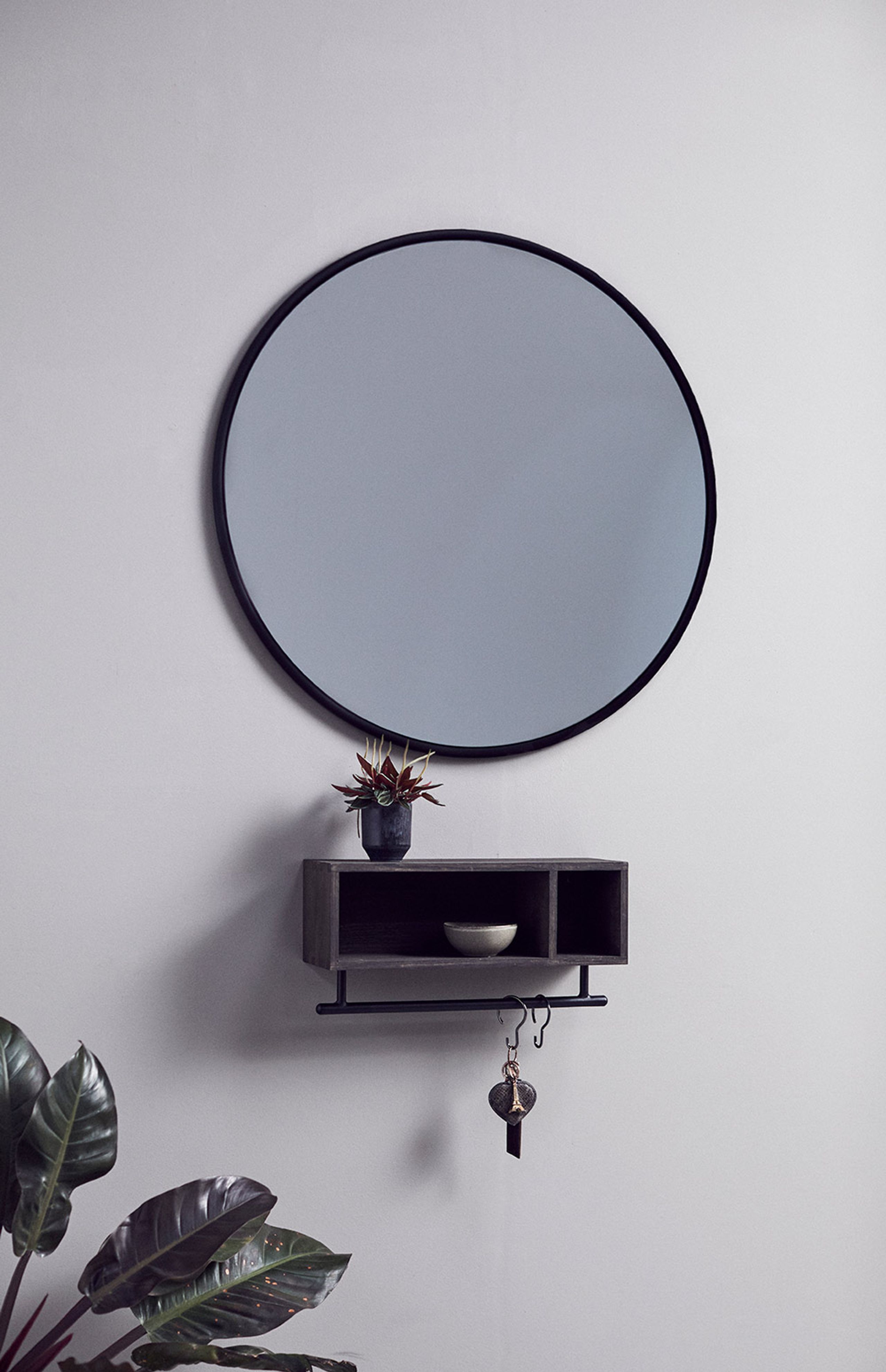 MUUBS - Mirror - Wall mirror around Copenhagen - Small - Black