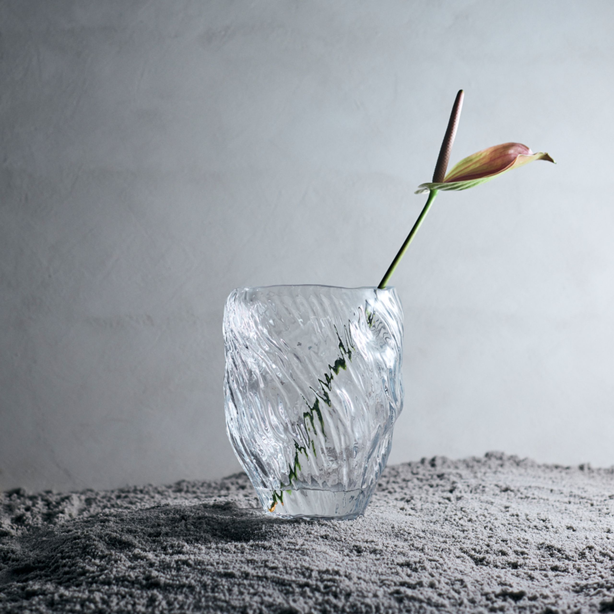 MUUBS - Vas - Mud Vase - Klar Ø16xH25 cm