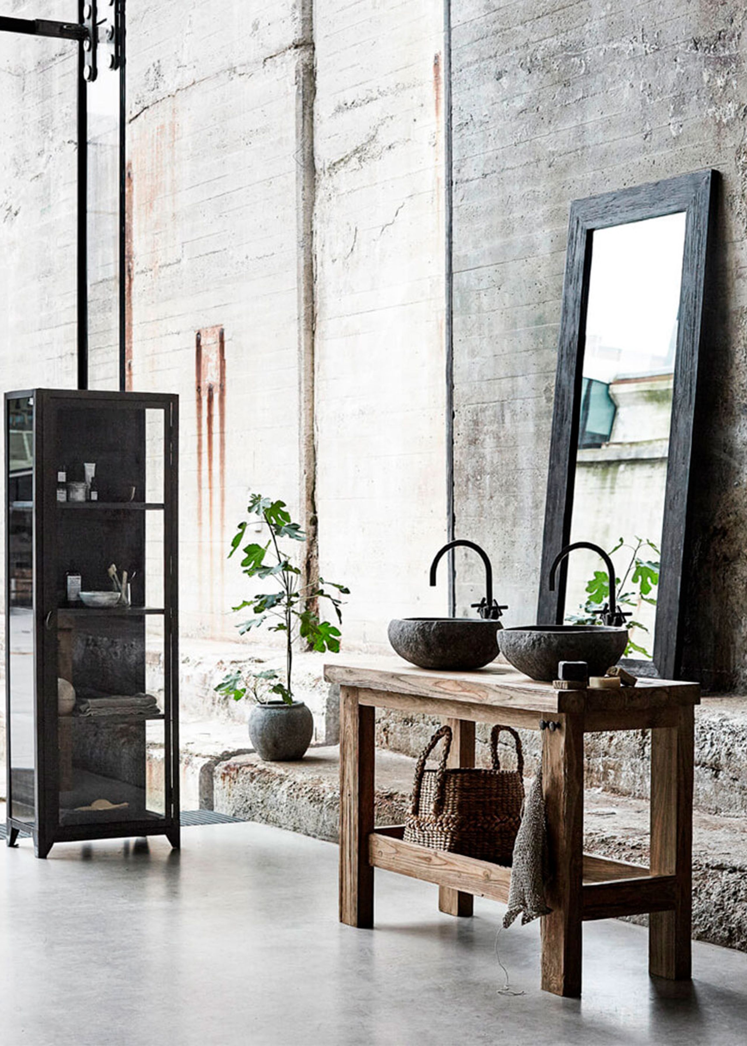 MUUBS - Vitrineskab - Glasskab - New York - 1 dør