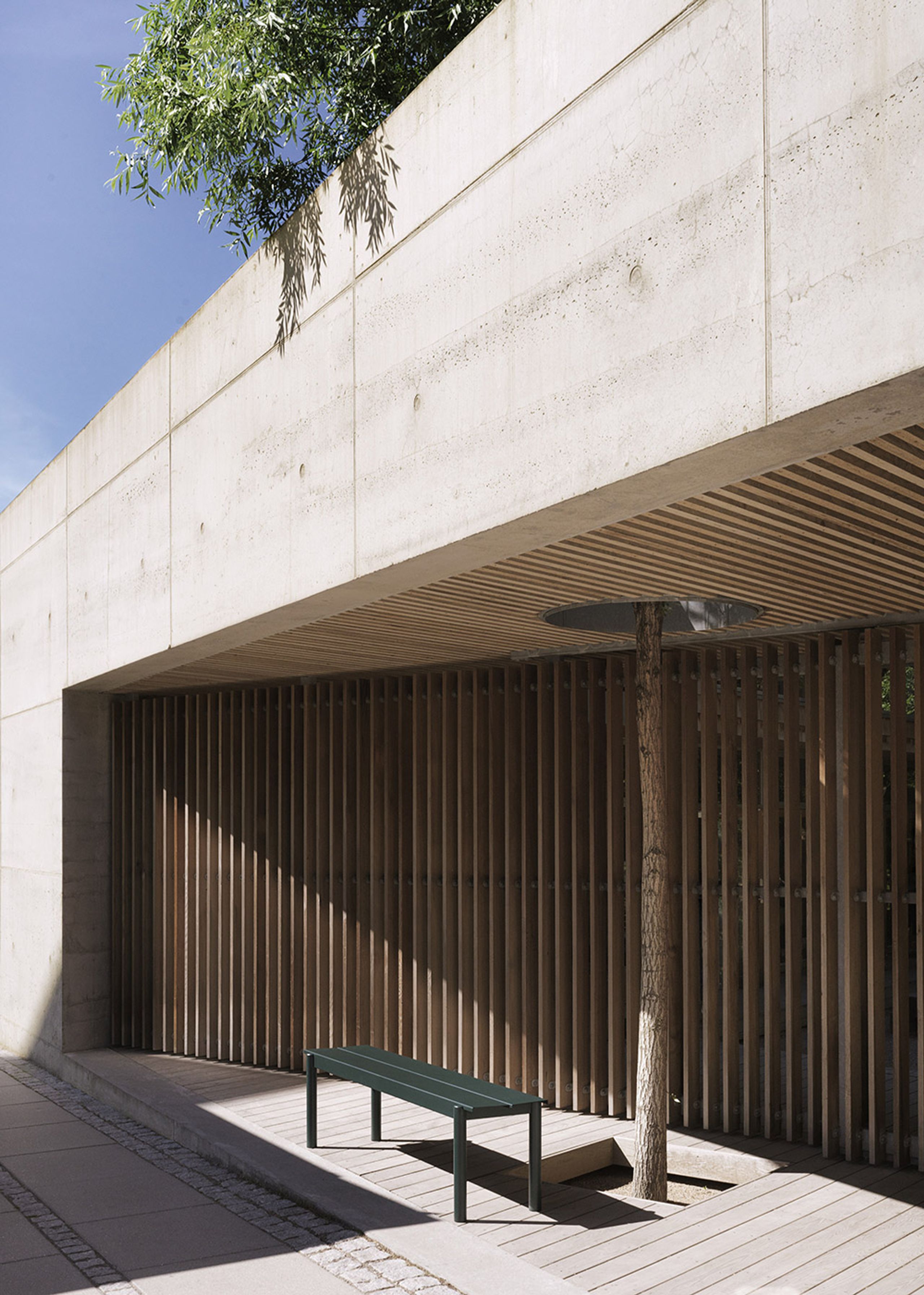 Muuto - Bank - Linear Steel Bench - Grey