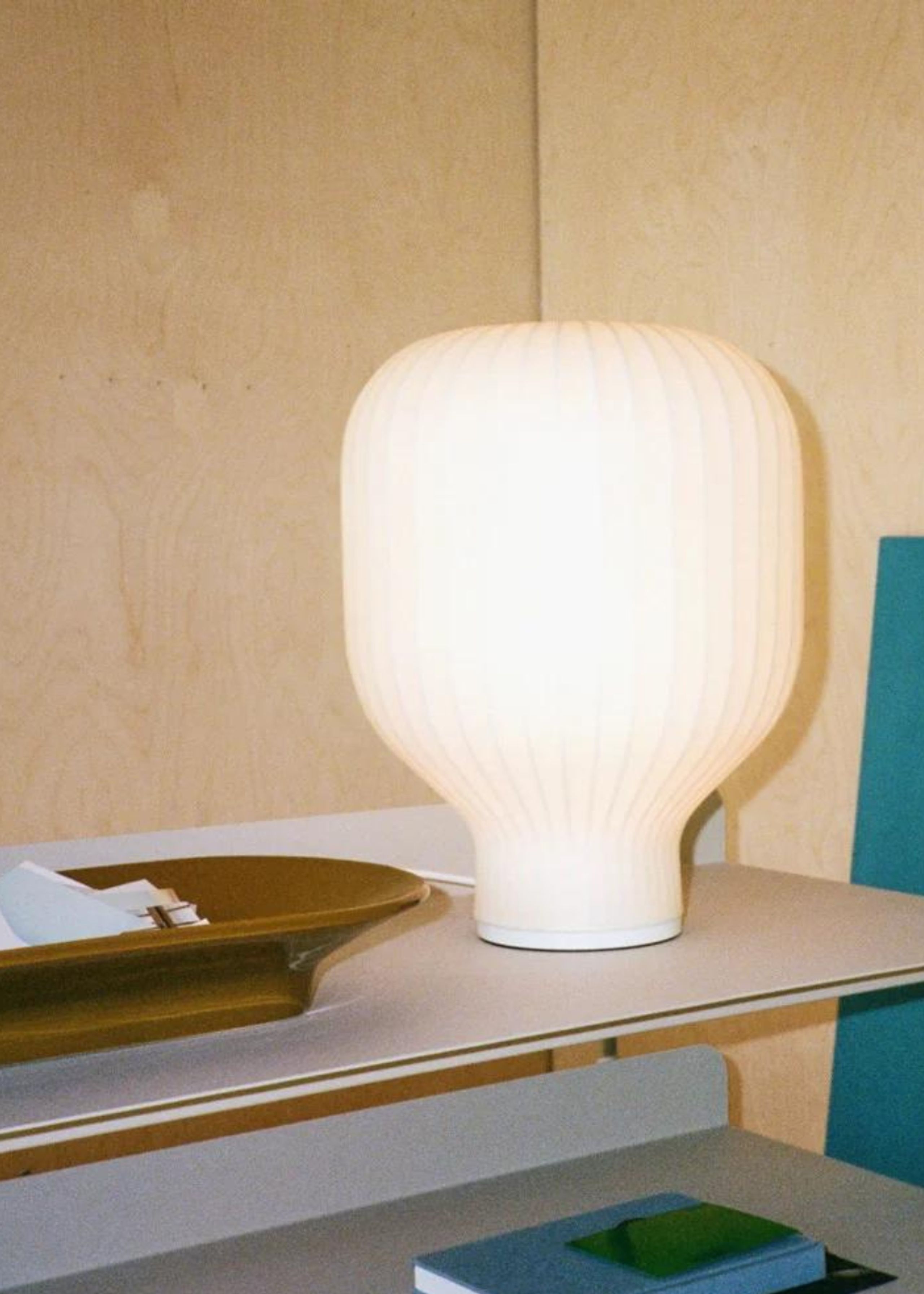 Muuto - Tischlampe - Strand Table Lamp - White