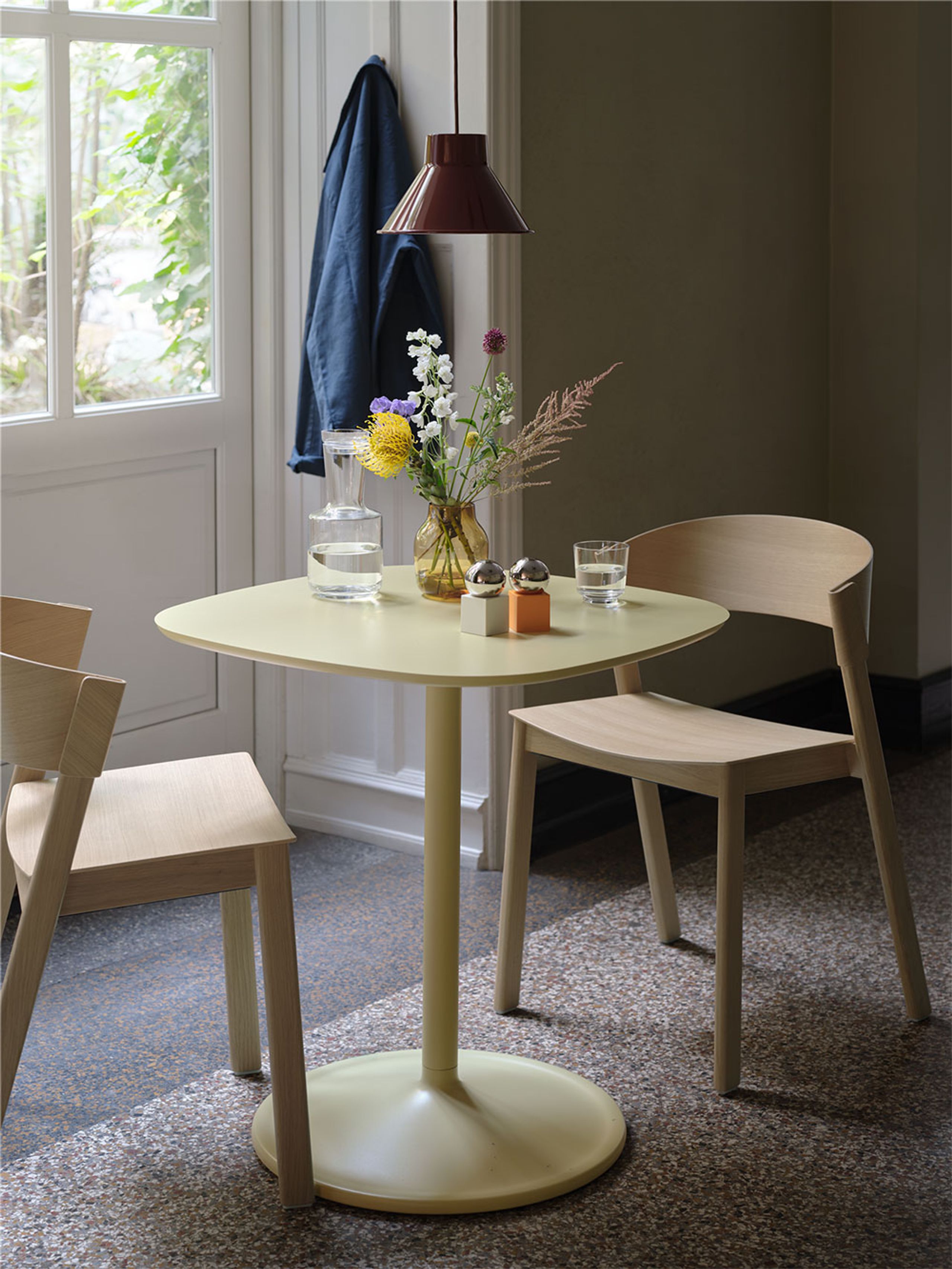 Muuto - Cafe-table - Soft Café Table - Beige Green Laminate/Beige Green