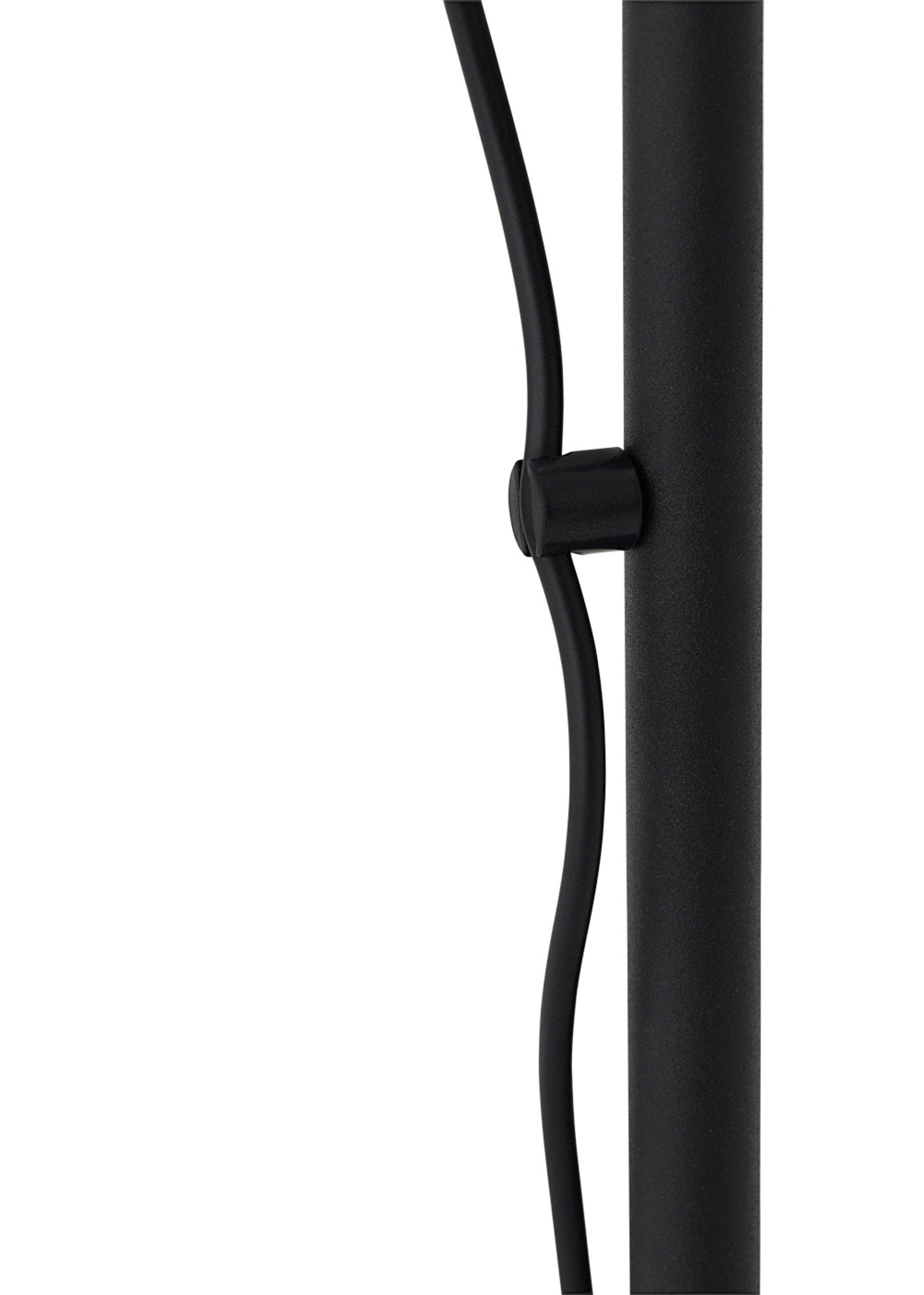 Muuto - Golvlampa - Post Floor Lamp - Black