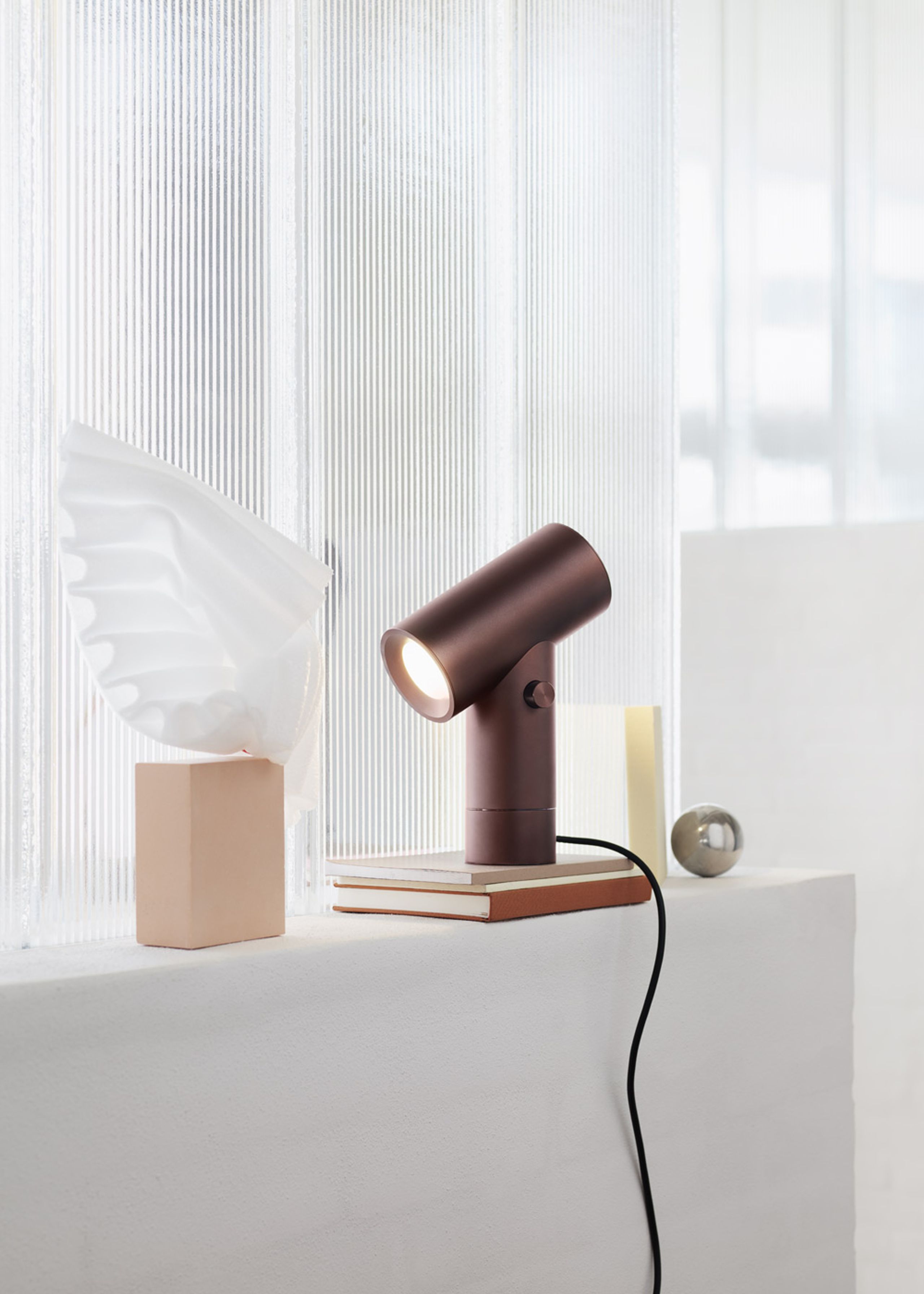 Muuto - Lamp - Beam Lamp - Umber