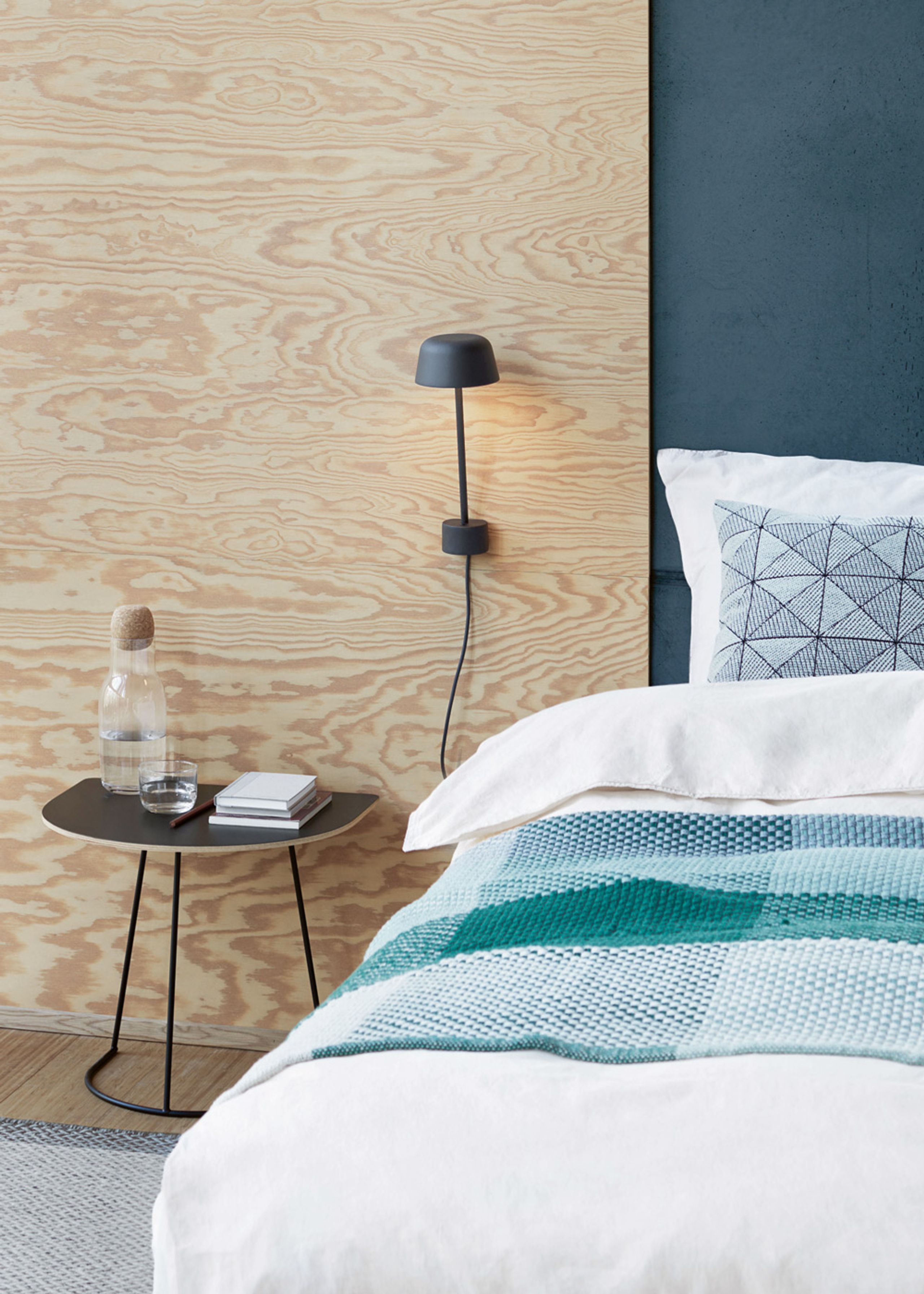 Muuto - Lamp - Lean Wall Lamp - Black