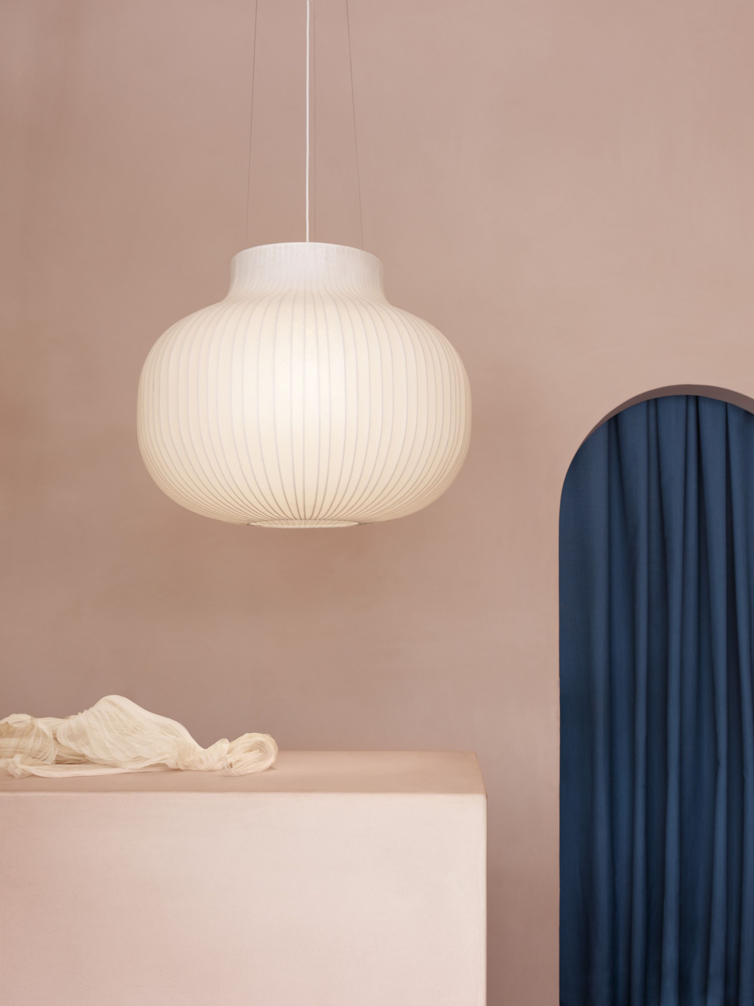 Muuto - Pendler - Strand Pendant Lamp - Lukket Ø45 / White