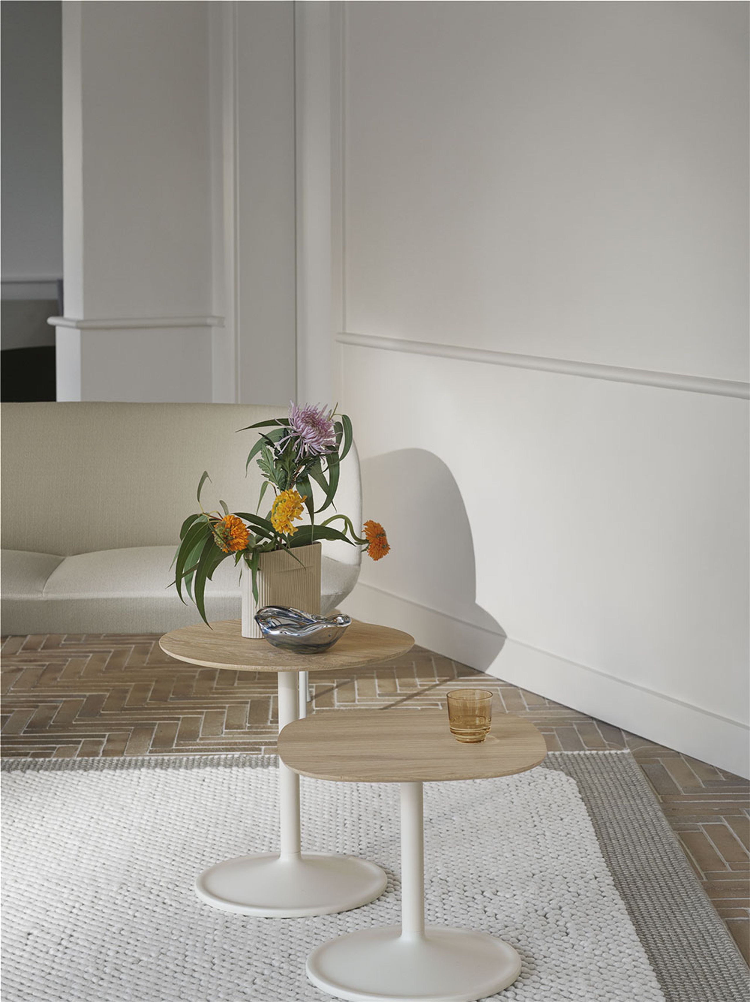 Muuto - Beistelltisch - Soft Side Table - Off-White Linoleum / Off-White