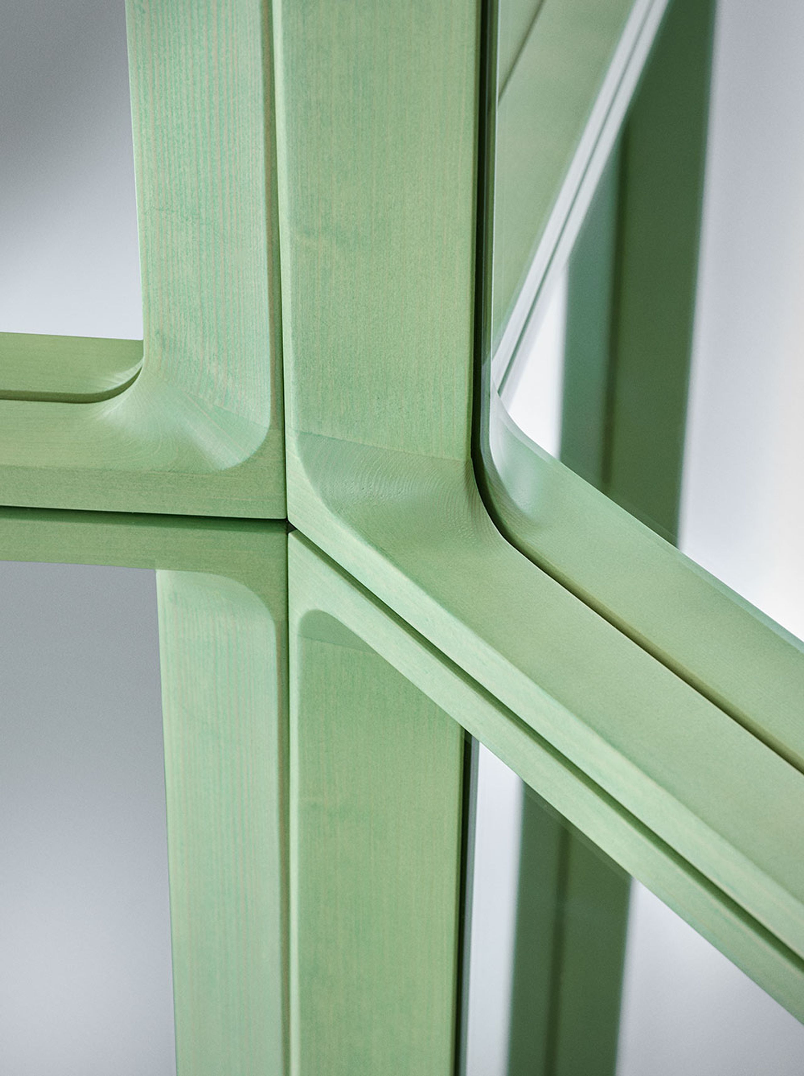Muuto - Mirror - Arced Mirror - Small - Light Green