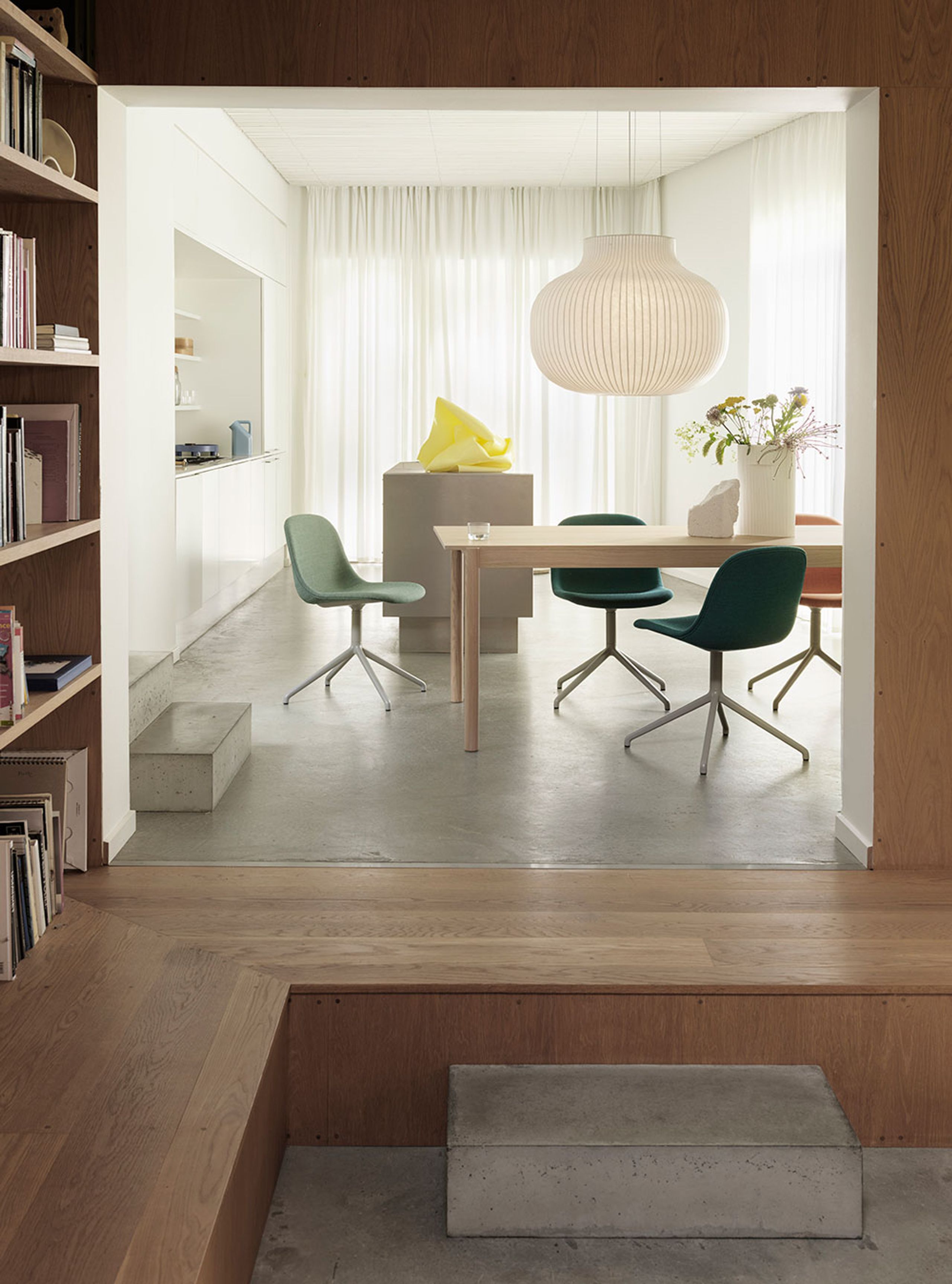 Muuto - Spisebordsstol - Fiber Side Chair - Swivel Base w/o Return - Dusty Green/Dusty Green