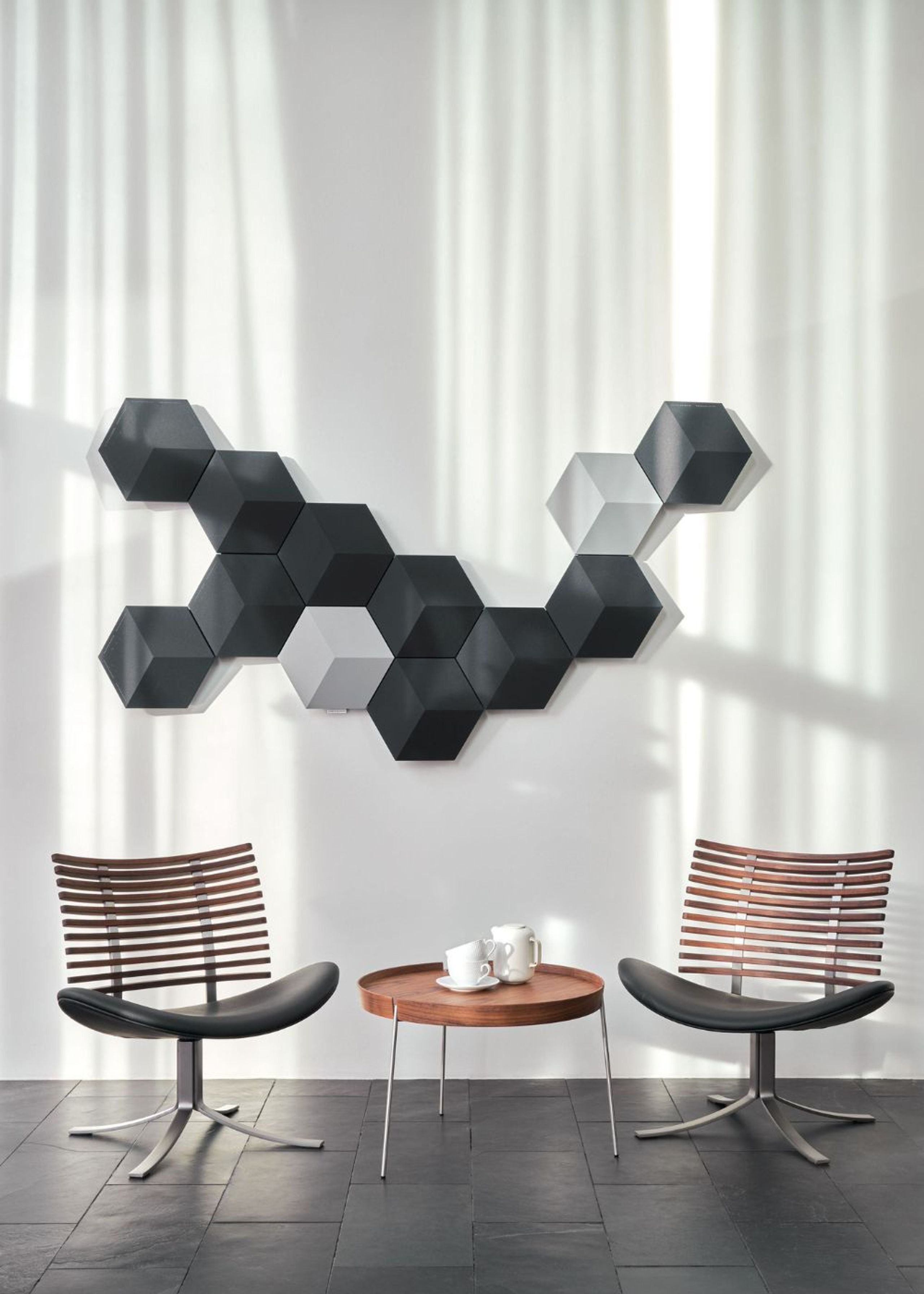 Naver Collection - Lounge chair - Leopard Chair / GM 4165 by Henrik Lehm - Oiled walnut / Naver Select Cognac leather / Black Powder Coated Steel