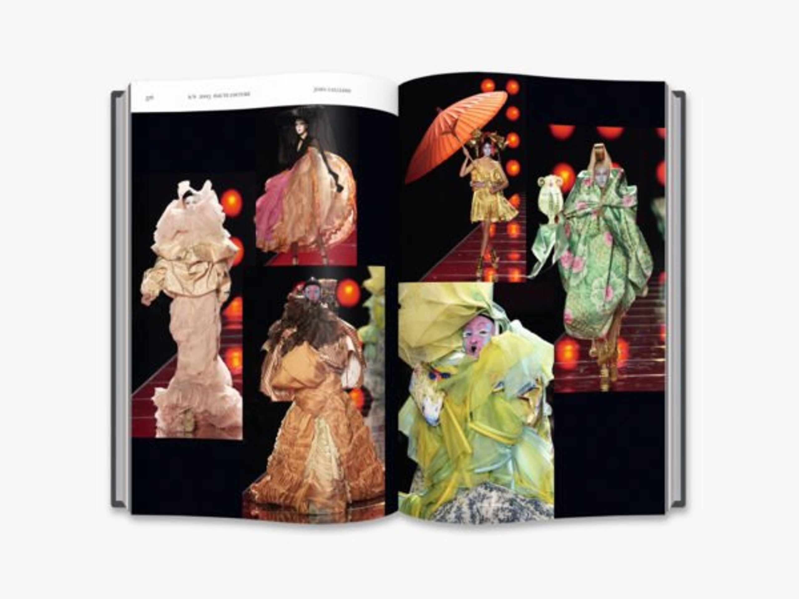 New Mags - Bog - Dior Catwalk - Alexander Fury & Adélia Sabatini